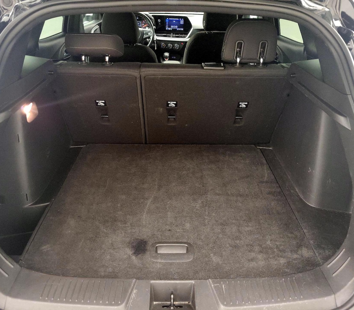 Trunk/Cargo (Seats Up)