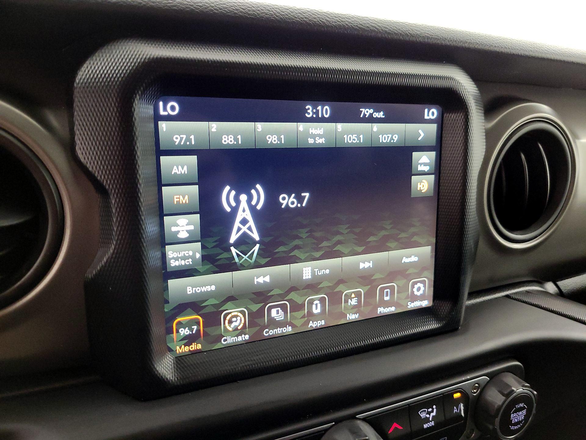 Thumbnail: 2022 Jeep Wrangler - 16