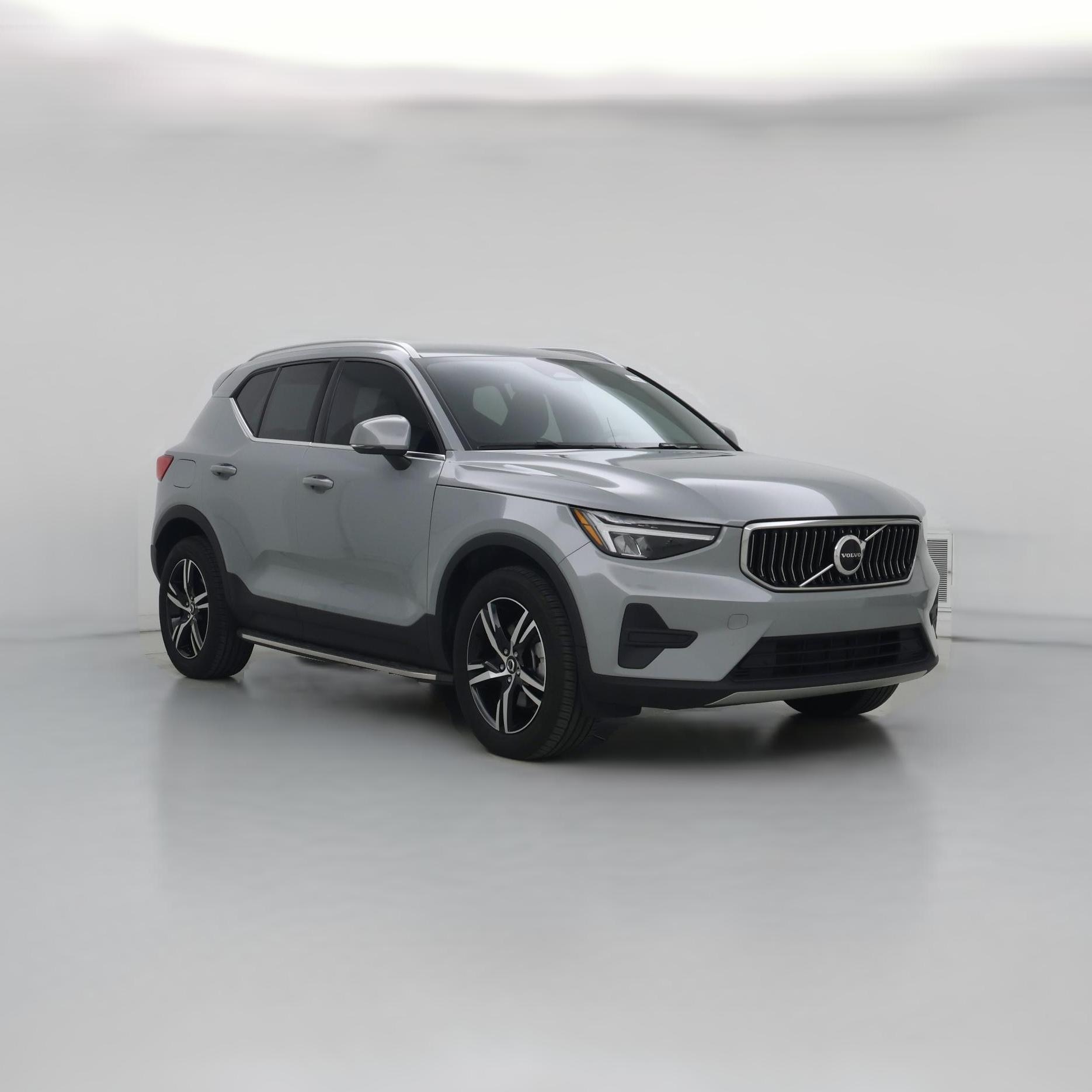 2025 Volvo XC40