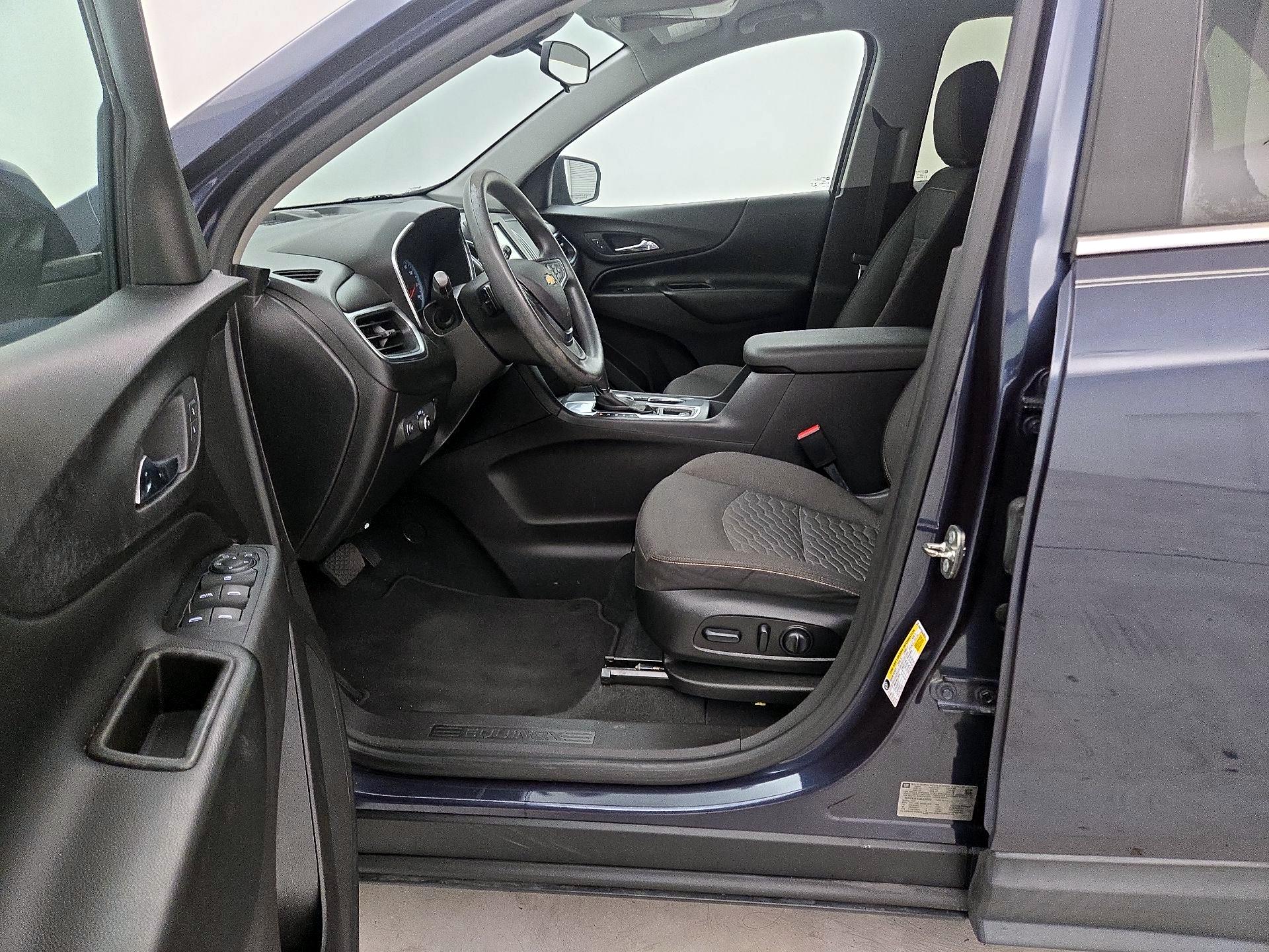 Thumbnail: 2018 Chevrolet Equinox - 11