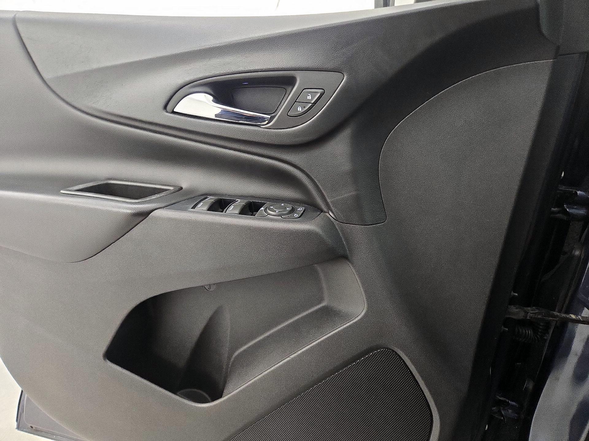 Thumbnail: 2018 Chevrolet Equinox - 12