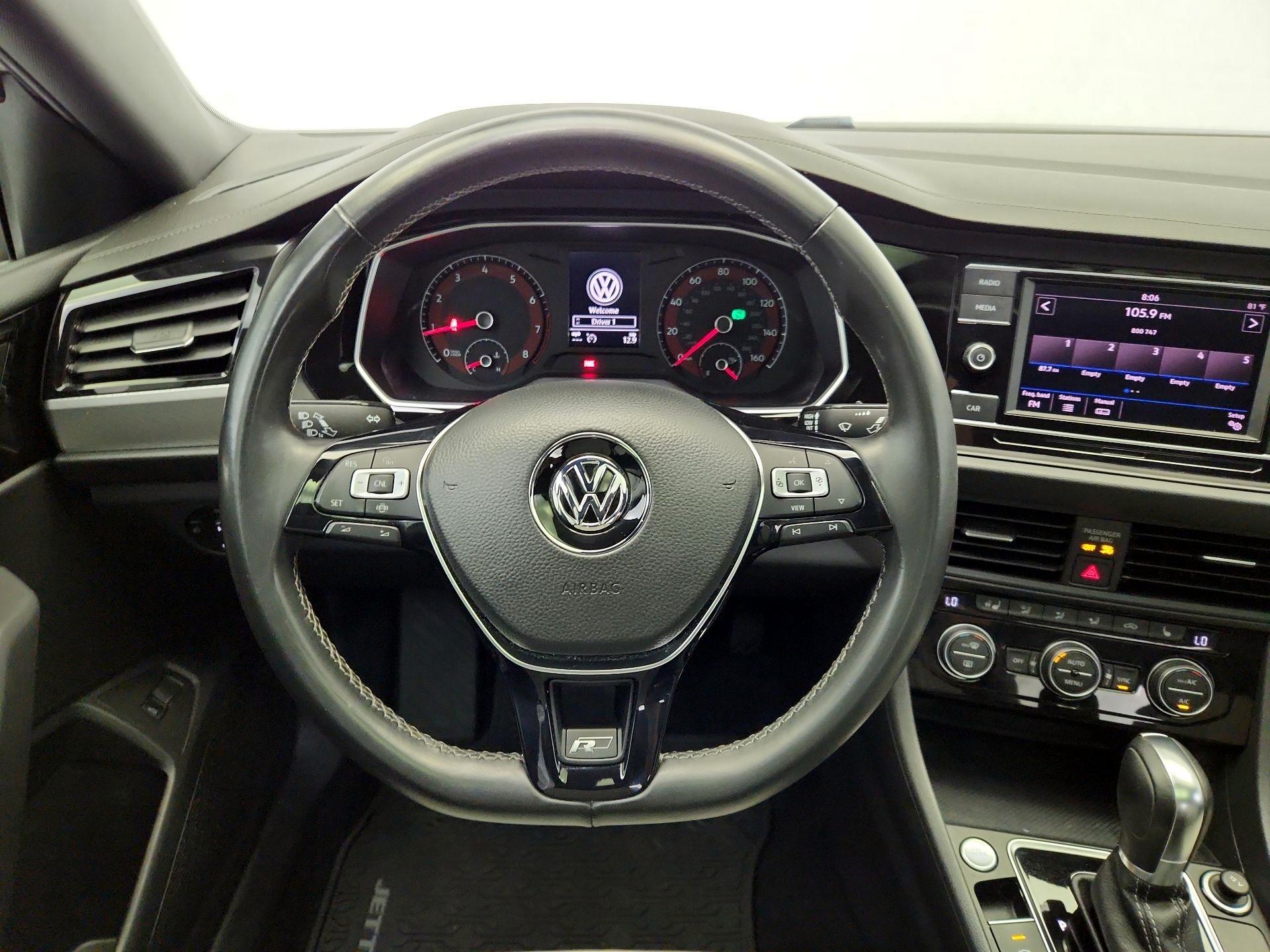 Thumbnail: 2019 Volkswagen Jetta - 10