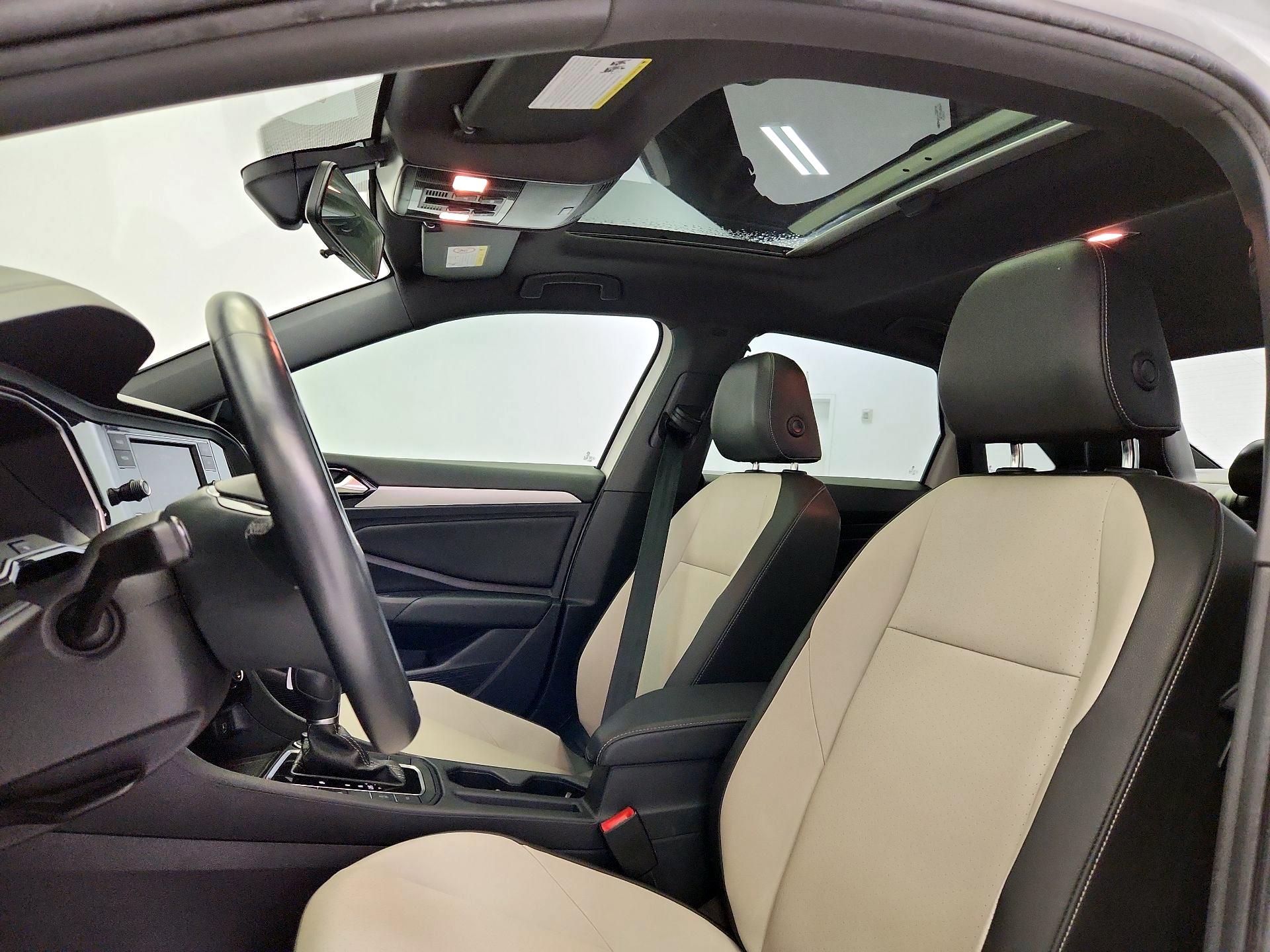 Thumbnail: 2019 Volkswagen Jetta - 19