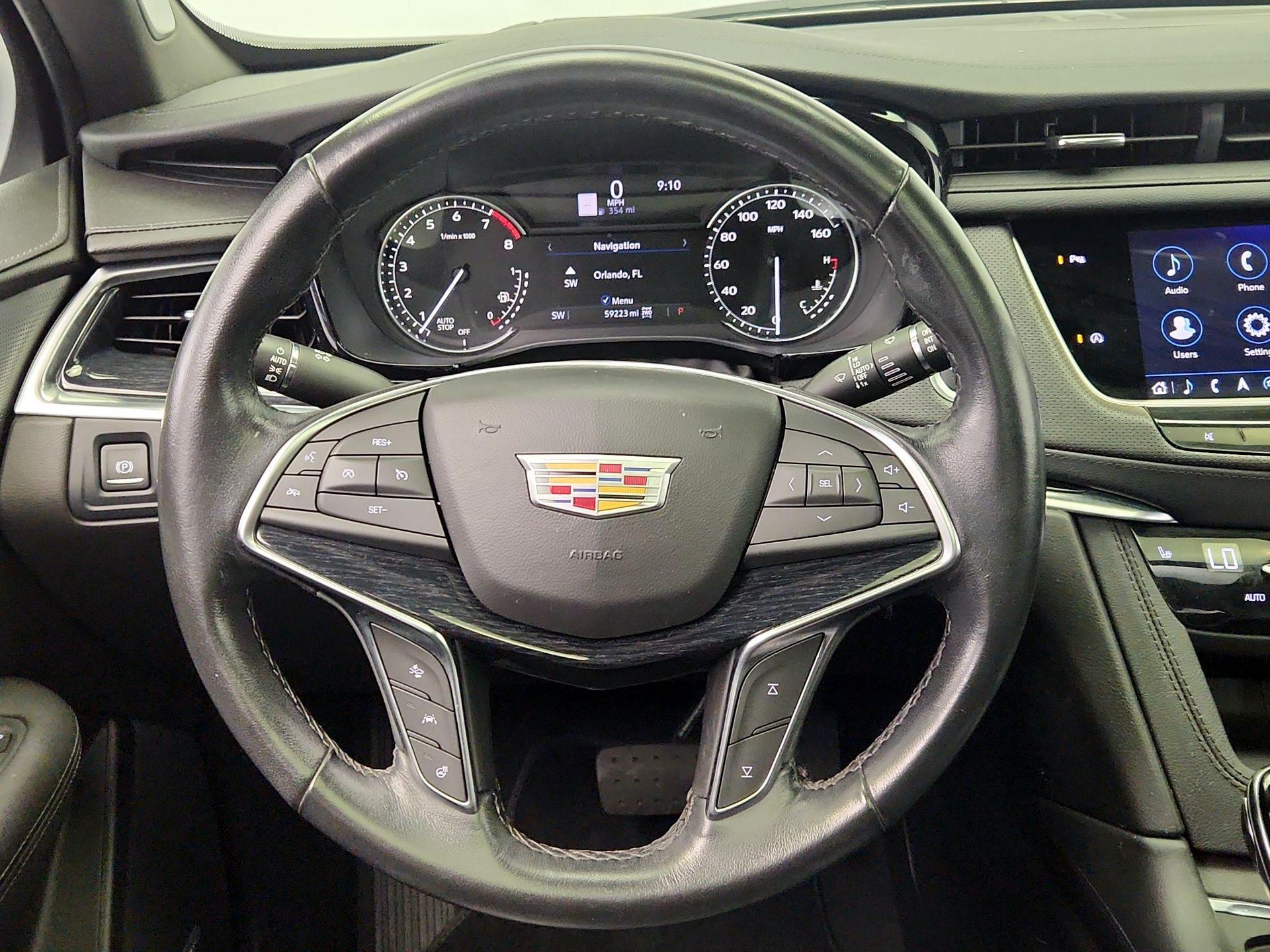 Thumbnail: 2023 Cadillac XT5 - 10