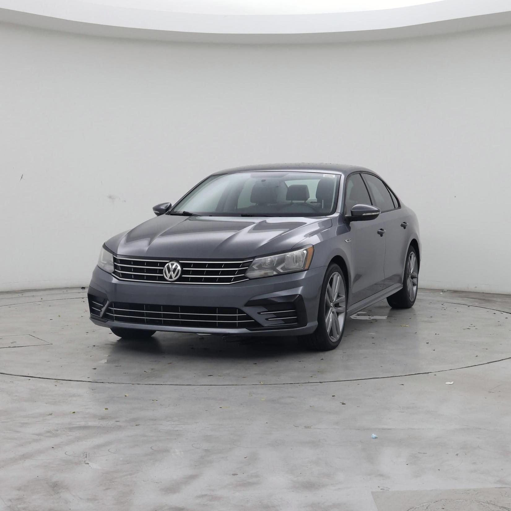 Thumbnail: 2018 Volkswagen Passat - 4