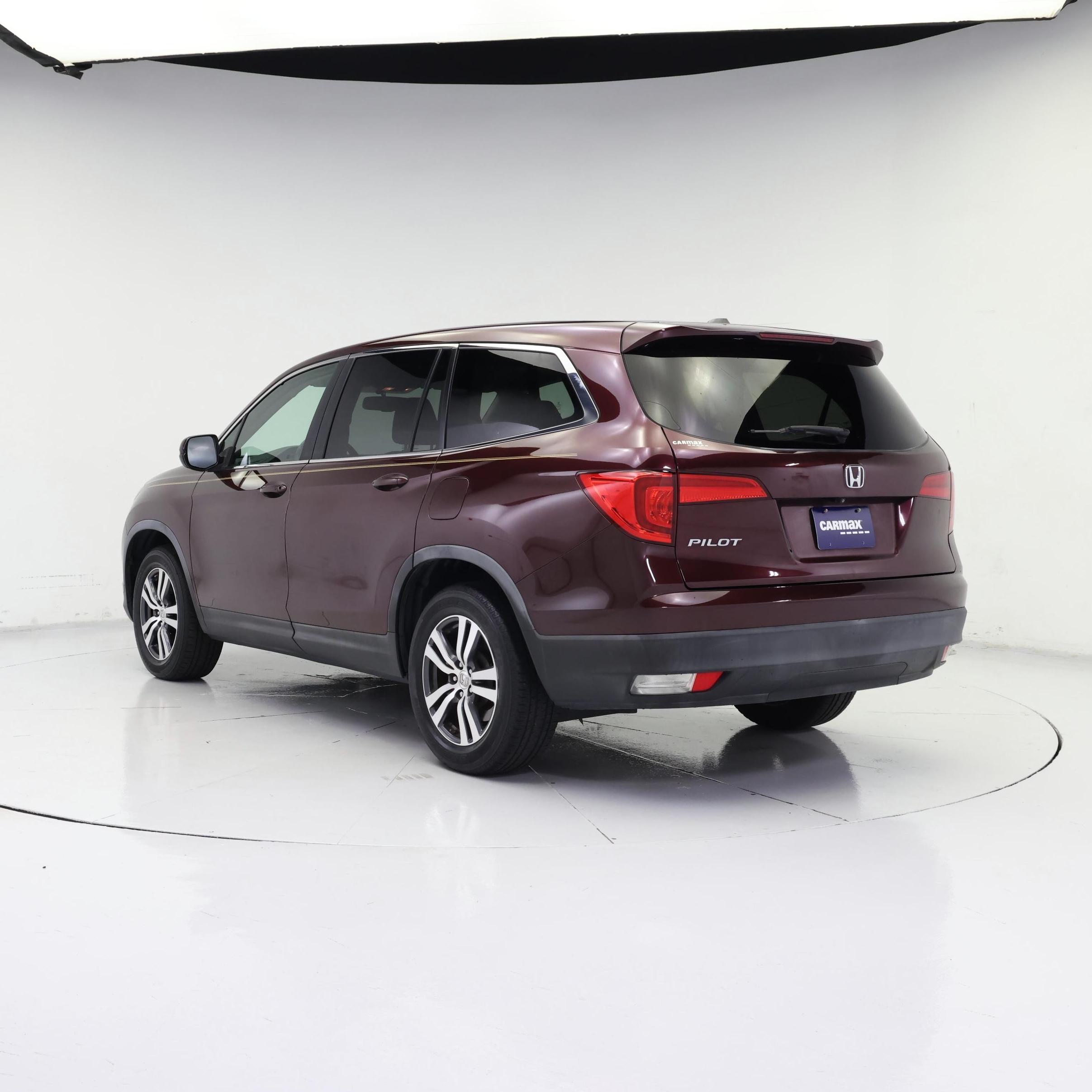 Thumbnail: 2017 Honda Pilot - 2