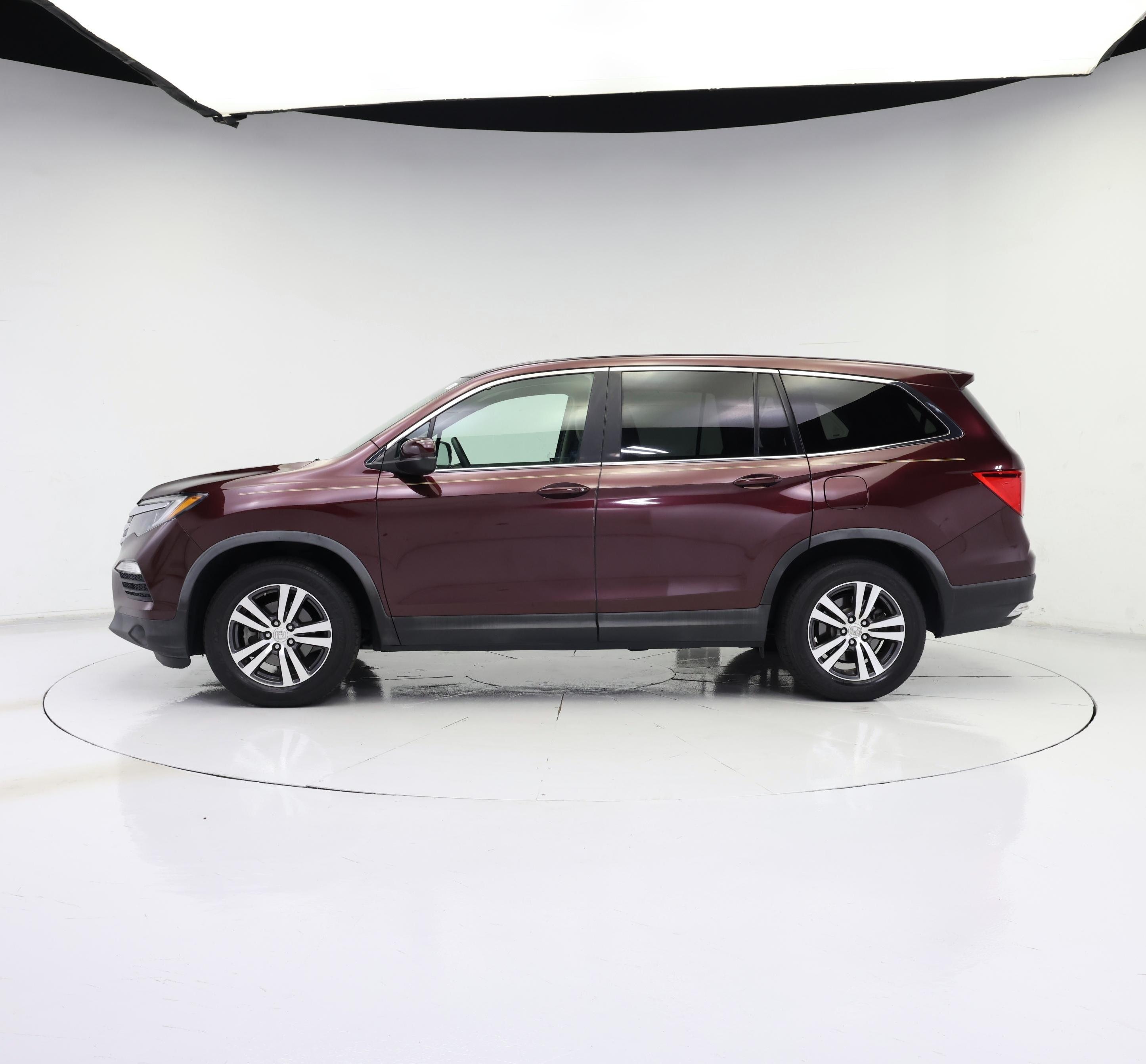 Thumbnail: 2017 Honda Pilot - 3