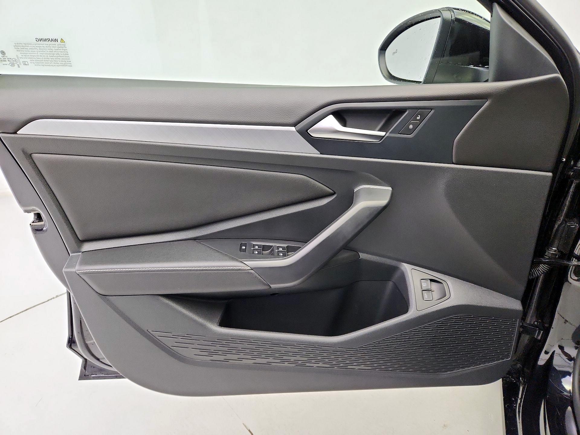 Thumbnail: 2024 Volkswagen Jetta - 12