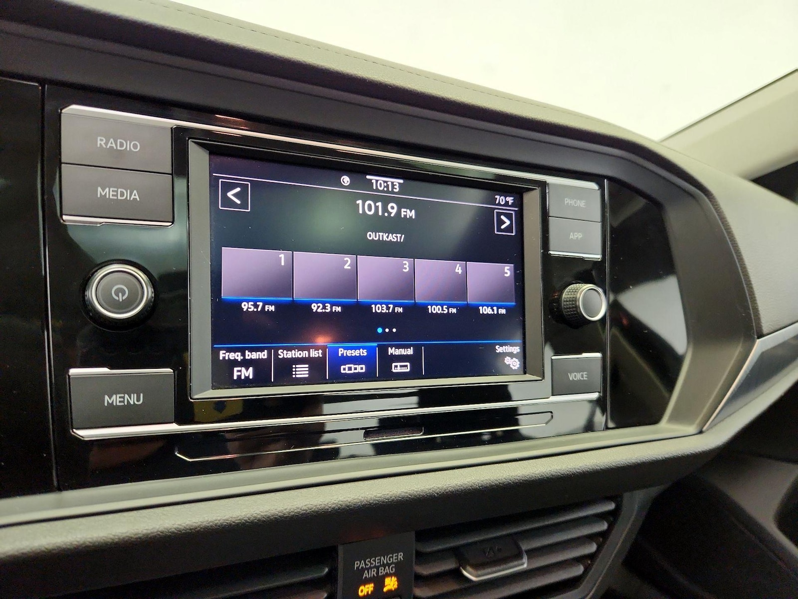 2024 Volkswagen Jetta SE - Photo 16