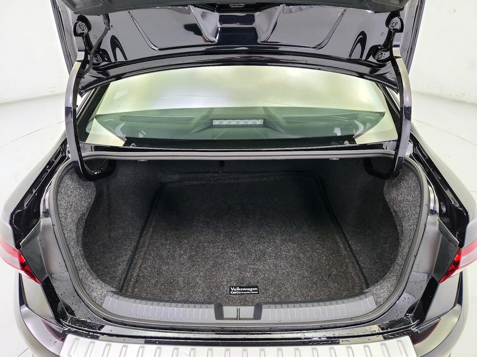 2024 Volkswagen Jetta SE - Photo 22