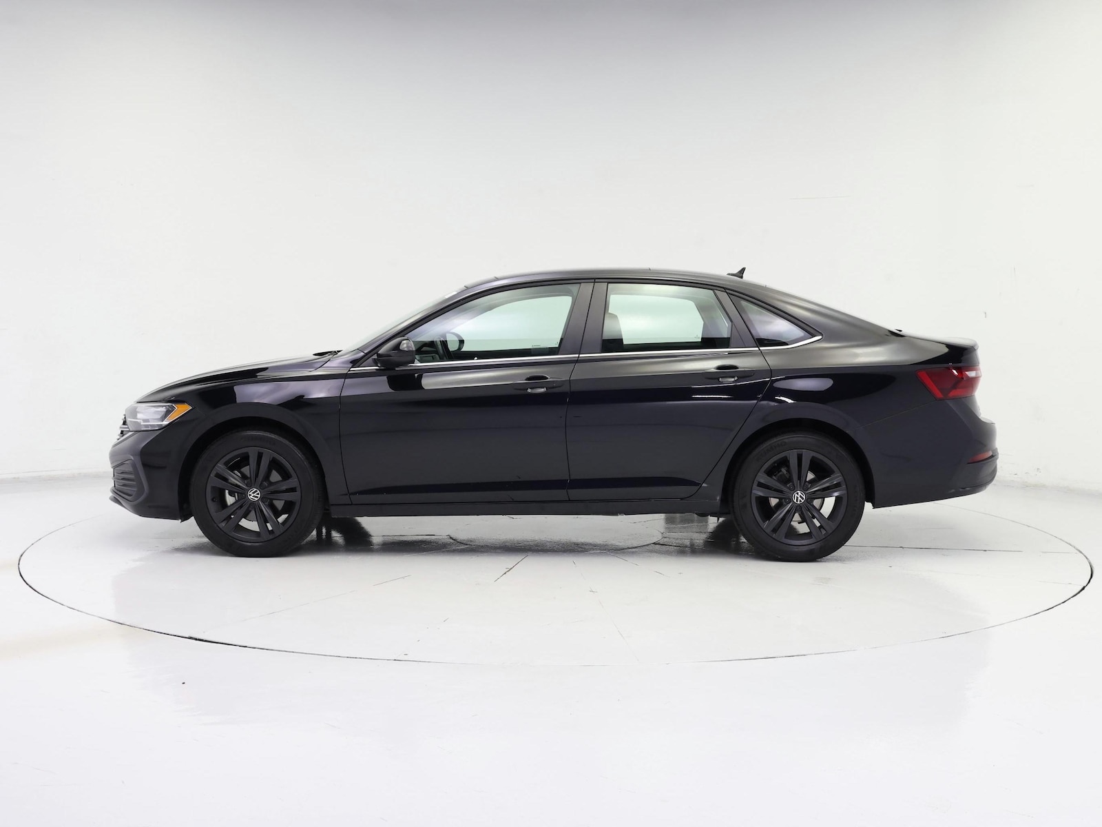 2024 Volkswagen Jetta SE - Photo 4