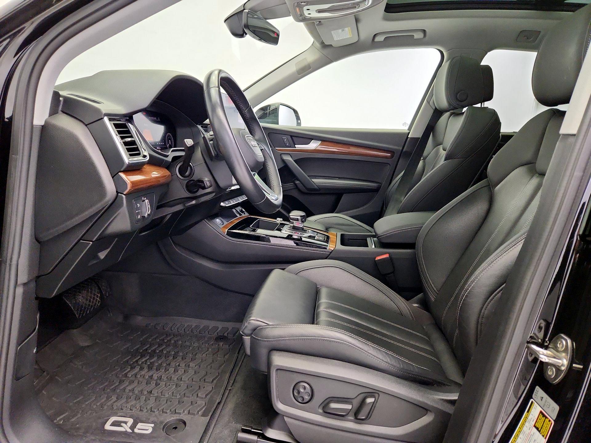 Thumbnail: 2021 Audi Q5 - 11