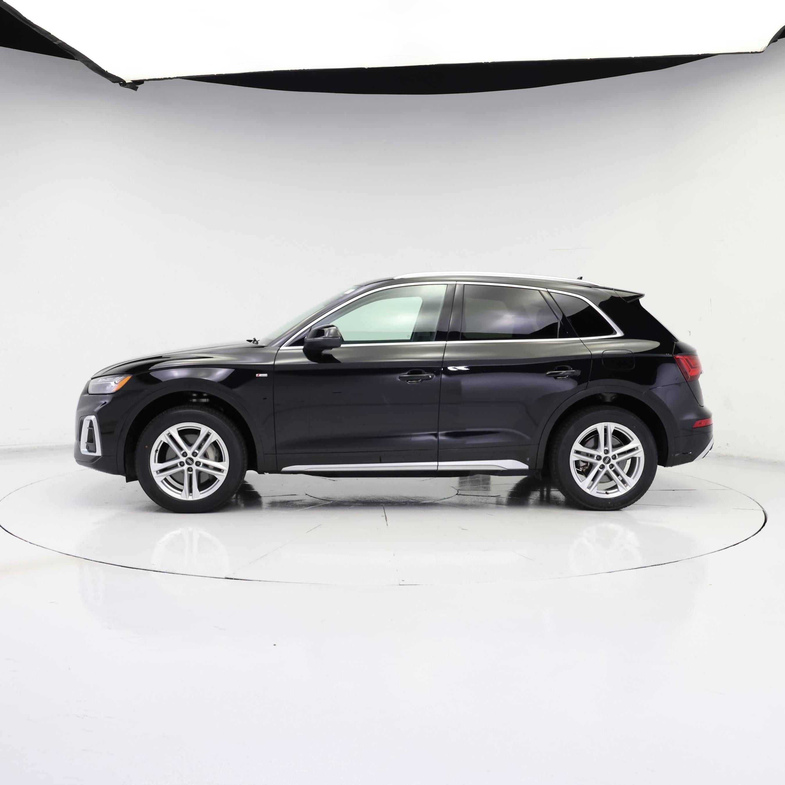 Thumbnail: 2021 Audi Q5 - 3