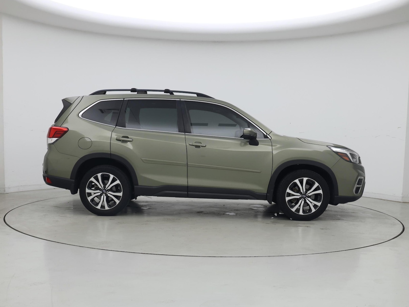 2021 Subaru Forester Limited - Photo 8