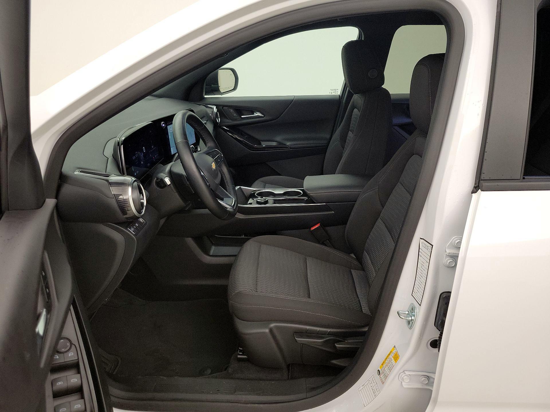 Thumbnail: 2026 Chevrolet Equinox - 11