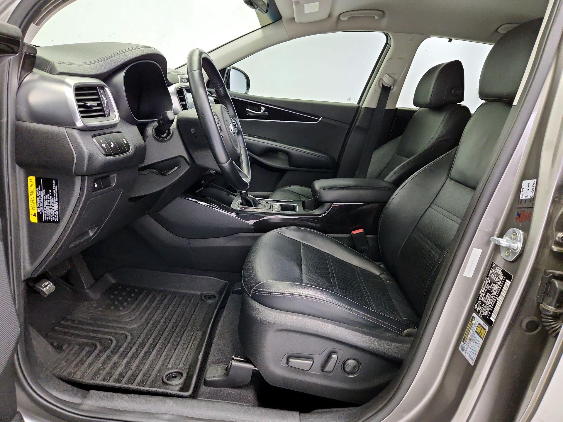 Thumbnail: 2017 Kia Sorento - 11