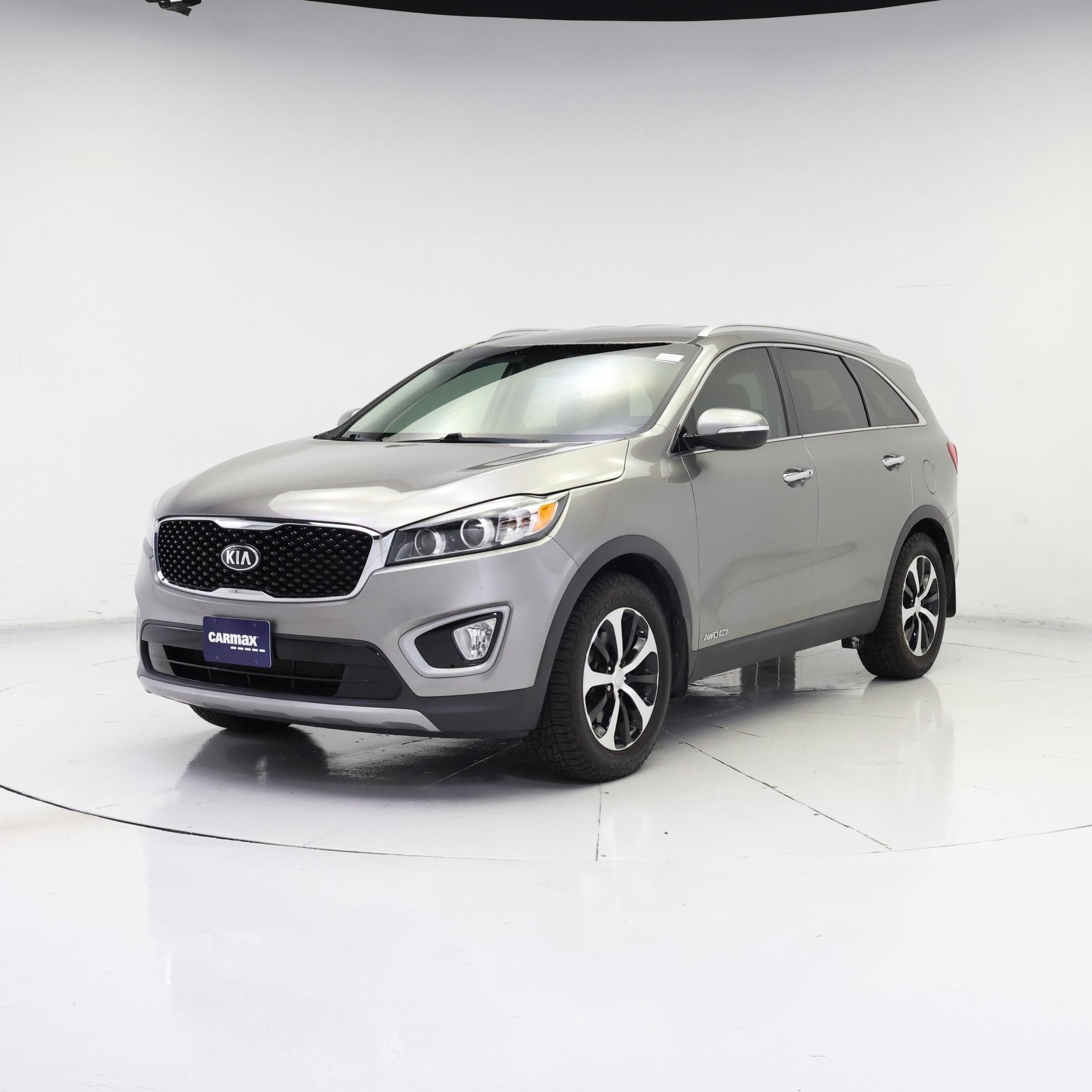 Thumbnail: 2017 Kia Sorento - 4