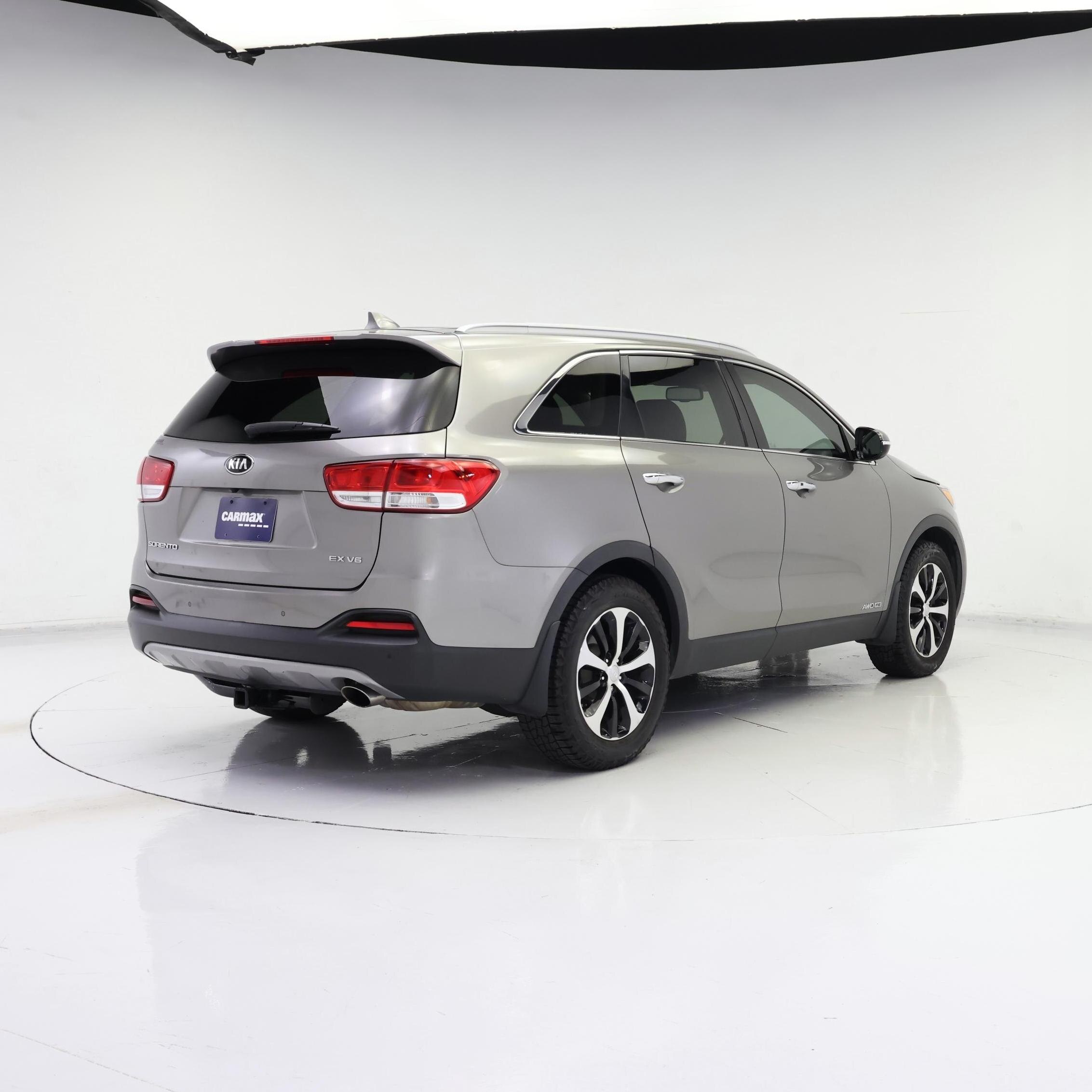 Thumbnail: 2017 Kia Sorento - 8