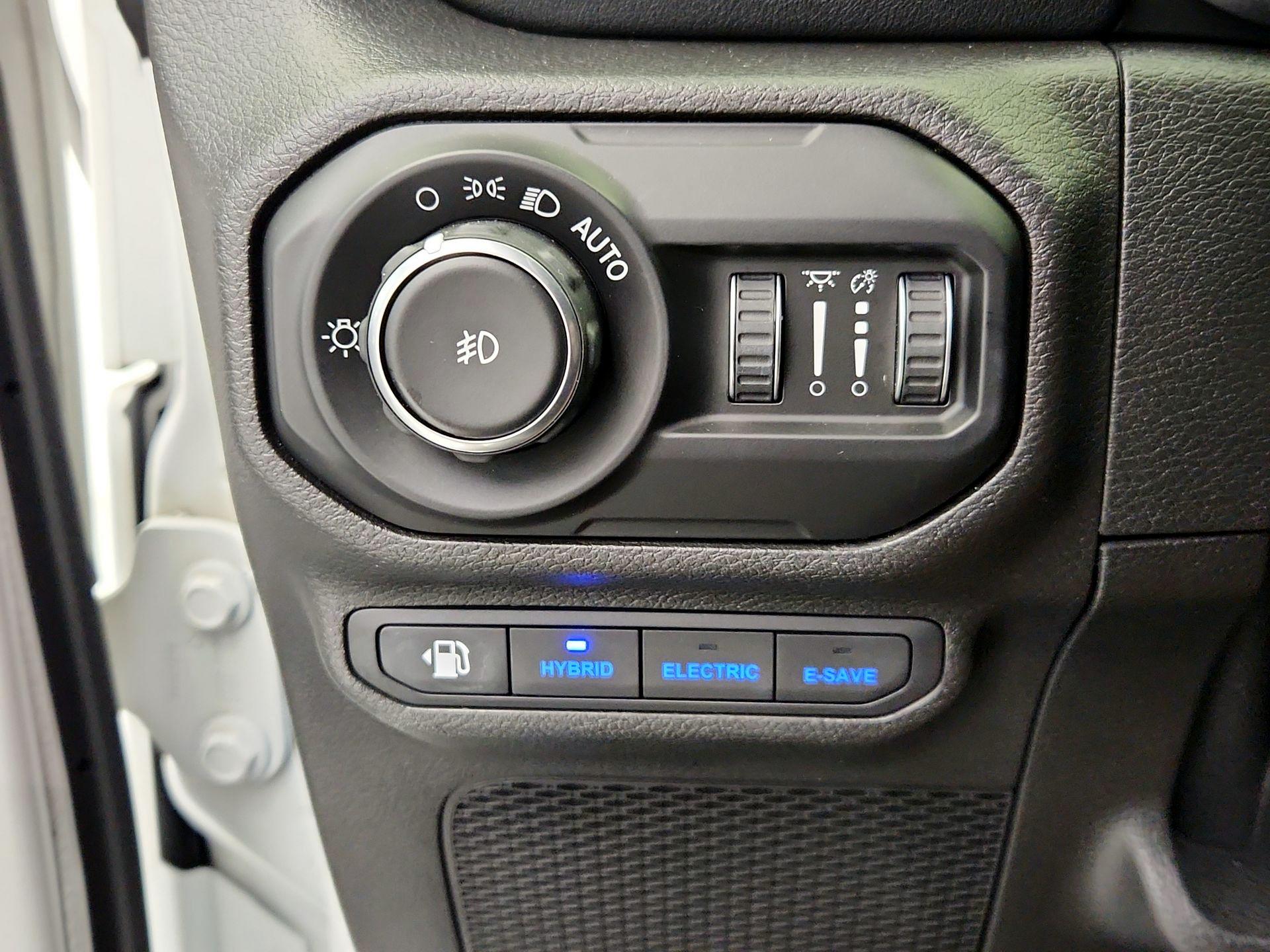 Thumbnail: 2021 Jeep Wrangler - 13
