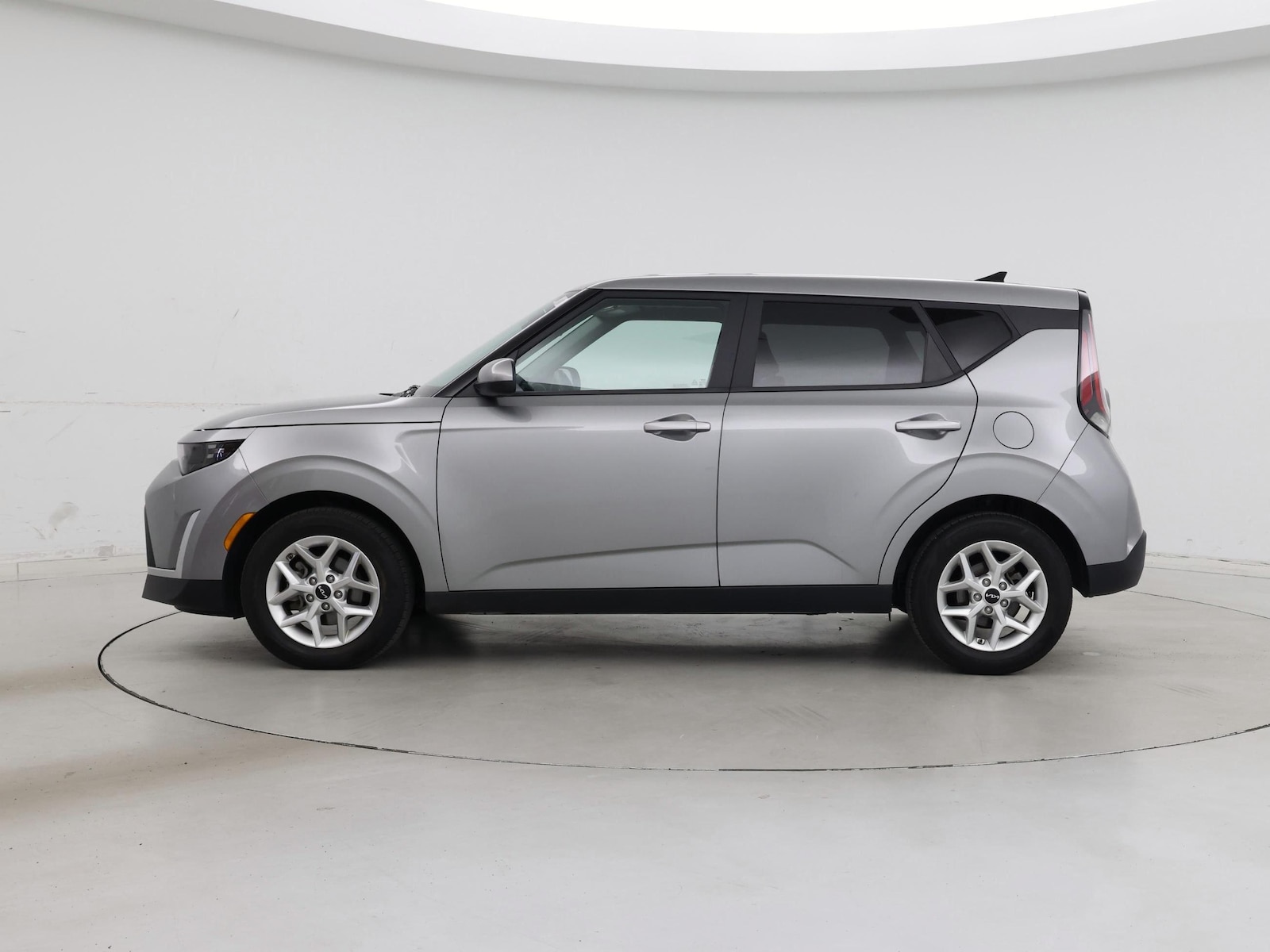2025 Kia Soul LX - Photo 4