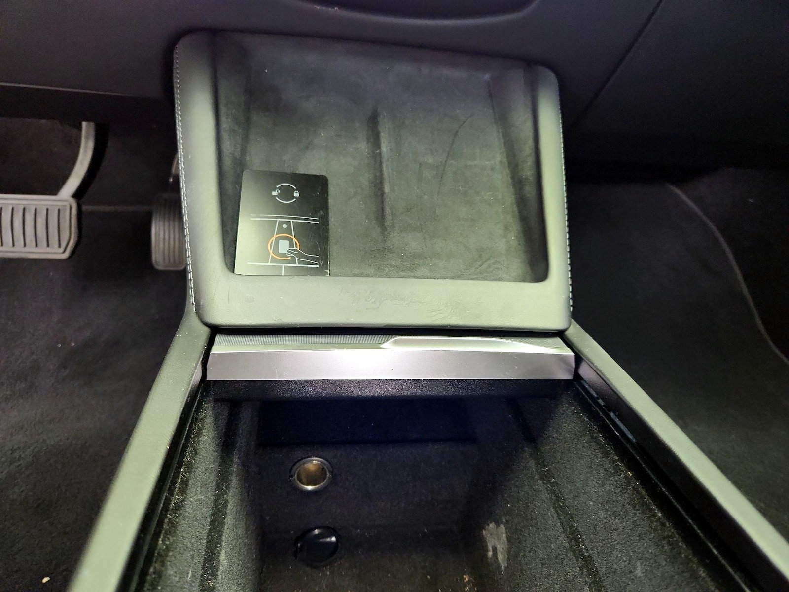 2025 Tesla Model 3 Long Range - Photo 20