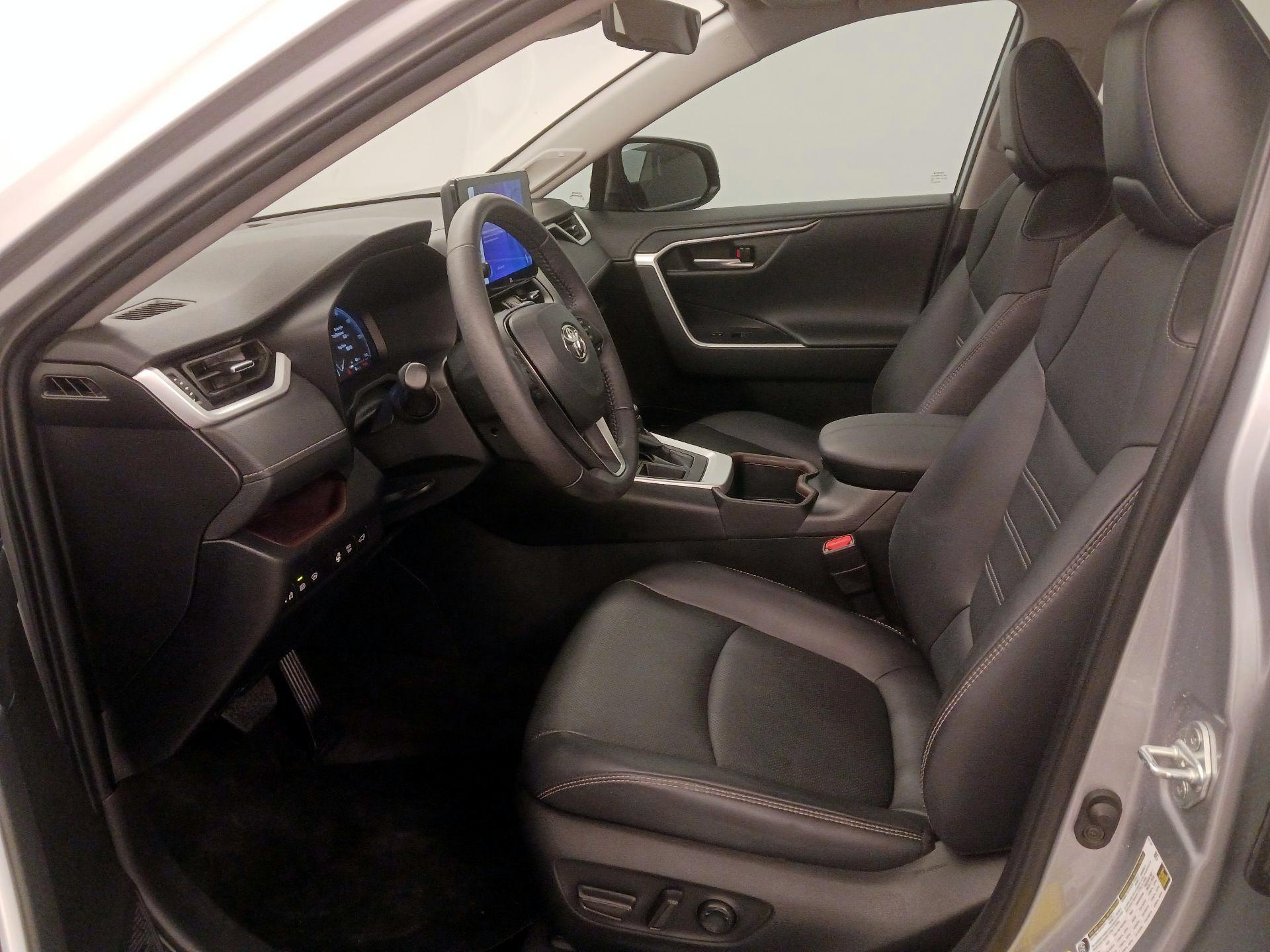 Thumbnail: 2024 Toyota RAV4 - 11