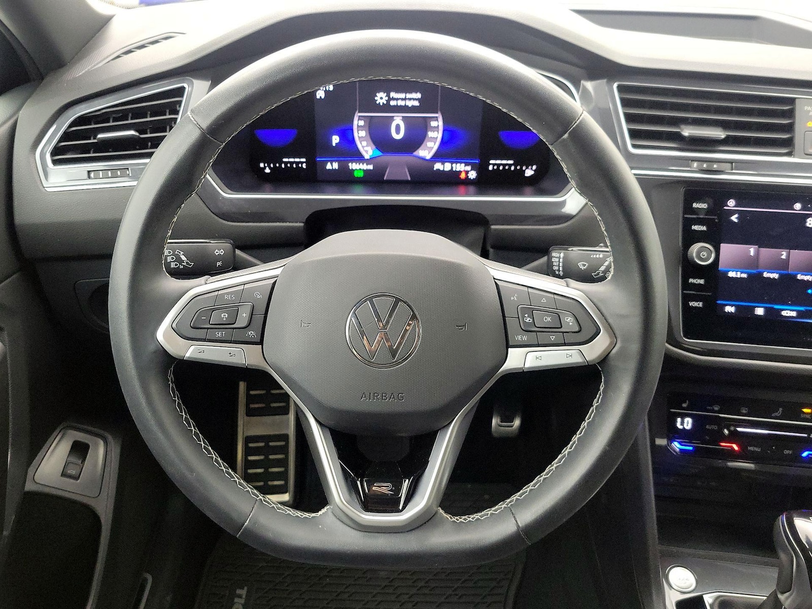 2023 Volkswagen Tiguan SE R-LINE BLACK - Photo 11
