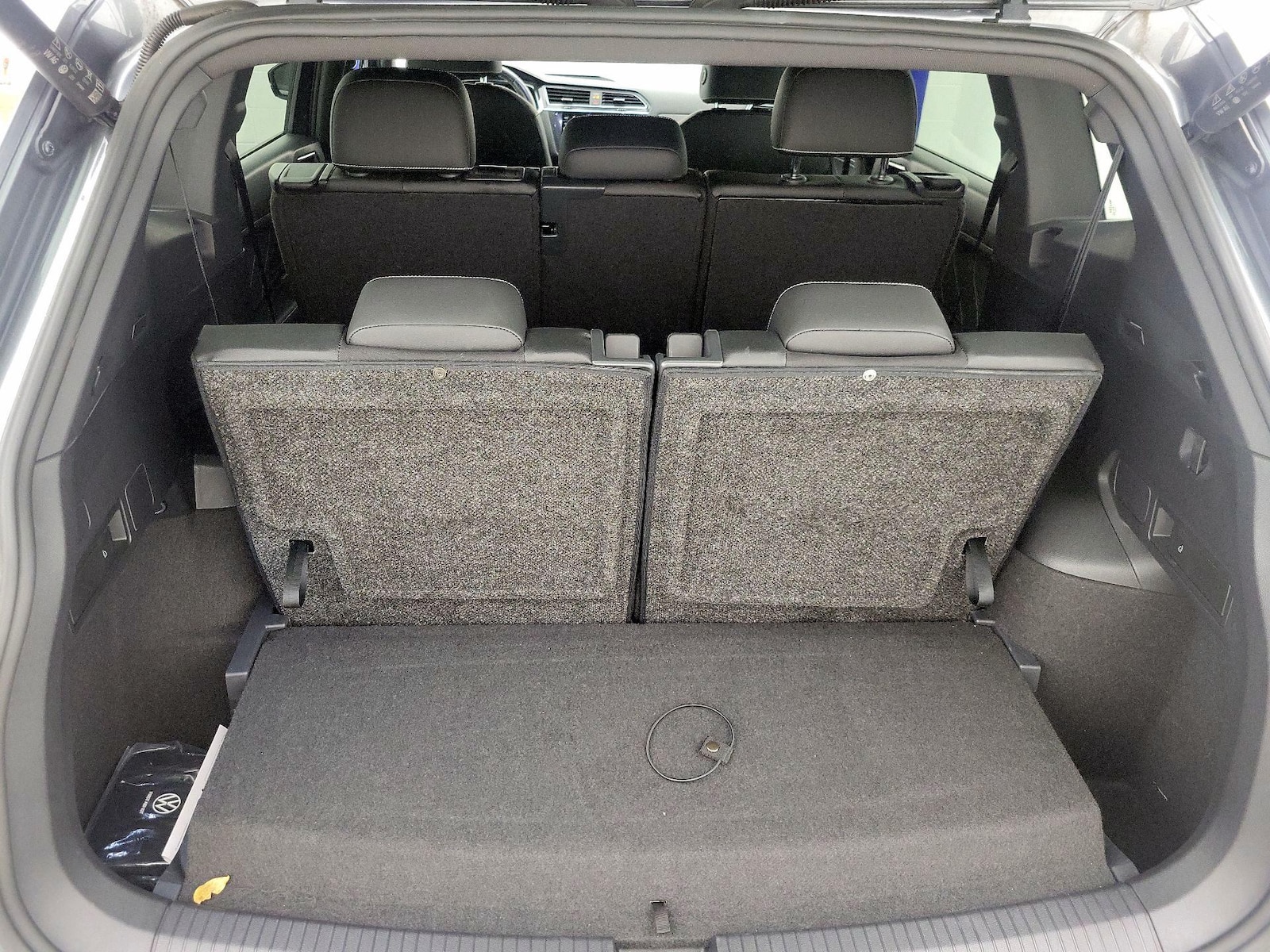 2023 Volkswagen Tiguan SE R-LINE BLACK - Photo 23