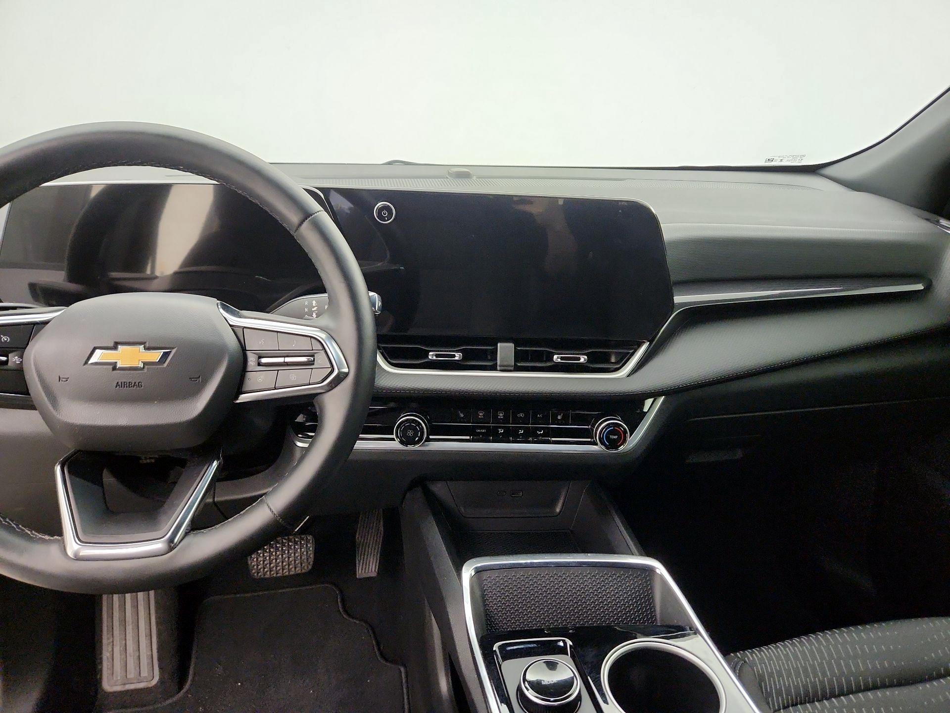 Thumbnail: 2026 Chevrolet Equinox - 9