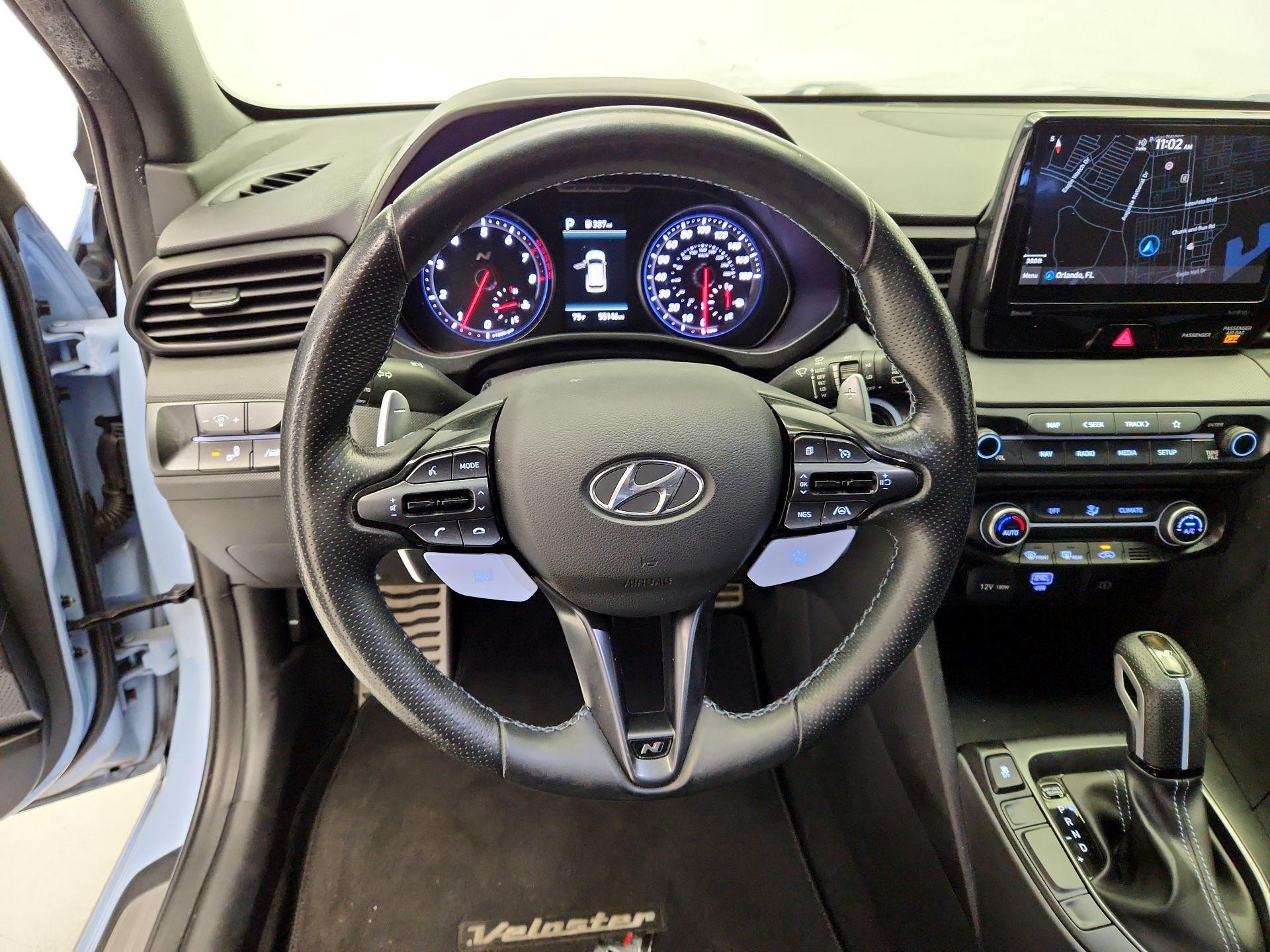 Thumbnail: 2022 Hyundai Veloster - 10