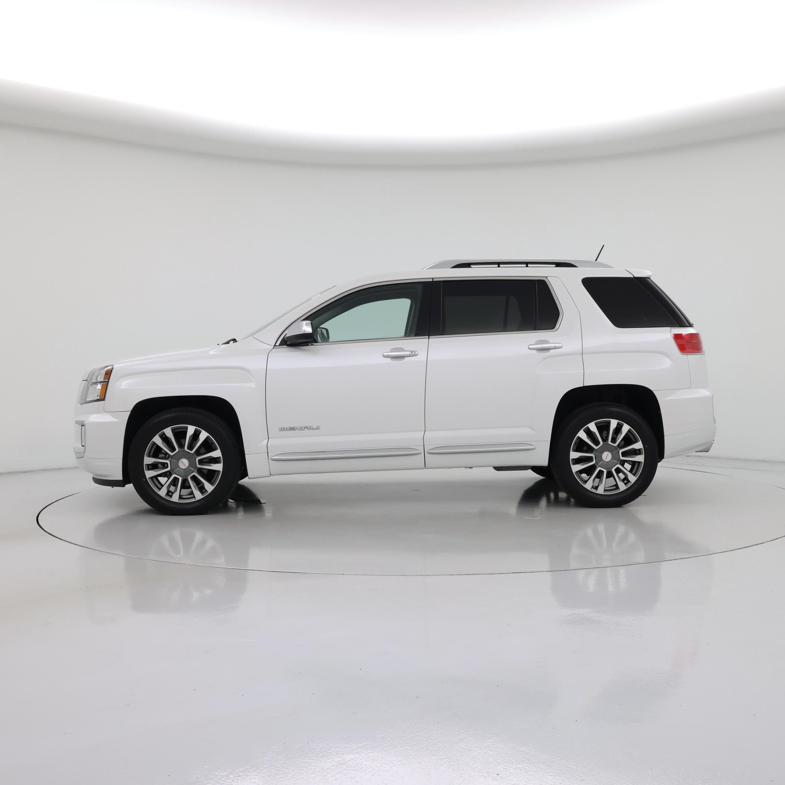 Thumbnail: 2016 GMC Terrain - 3