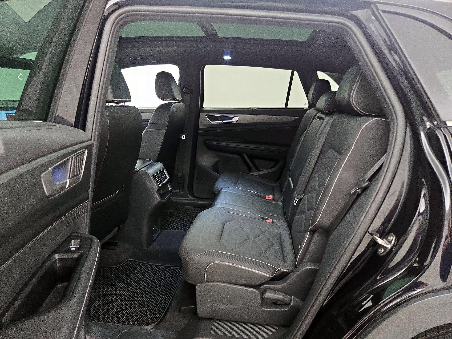 Thumbnail: 2024 Volkswagen Atlas - 20