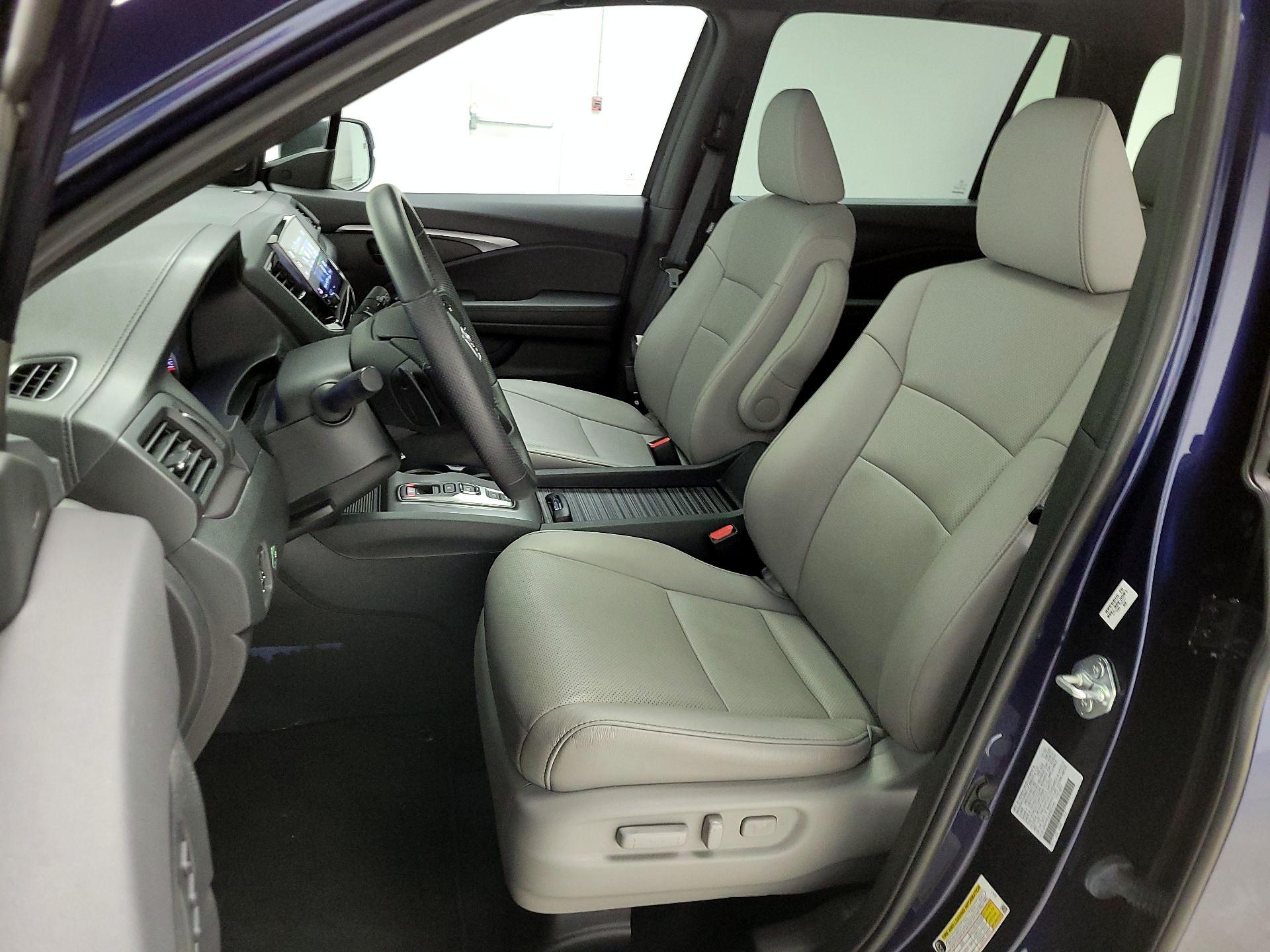 Thumbnail: 2023 Honda Passport - 11