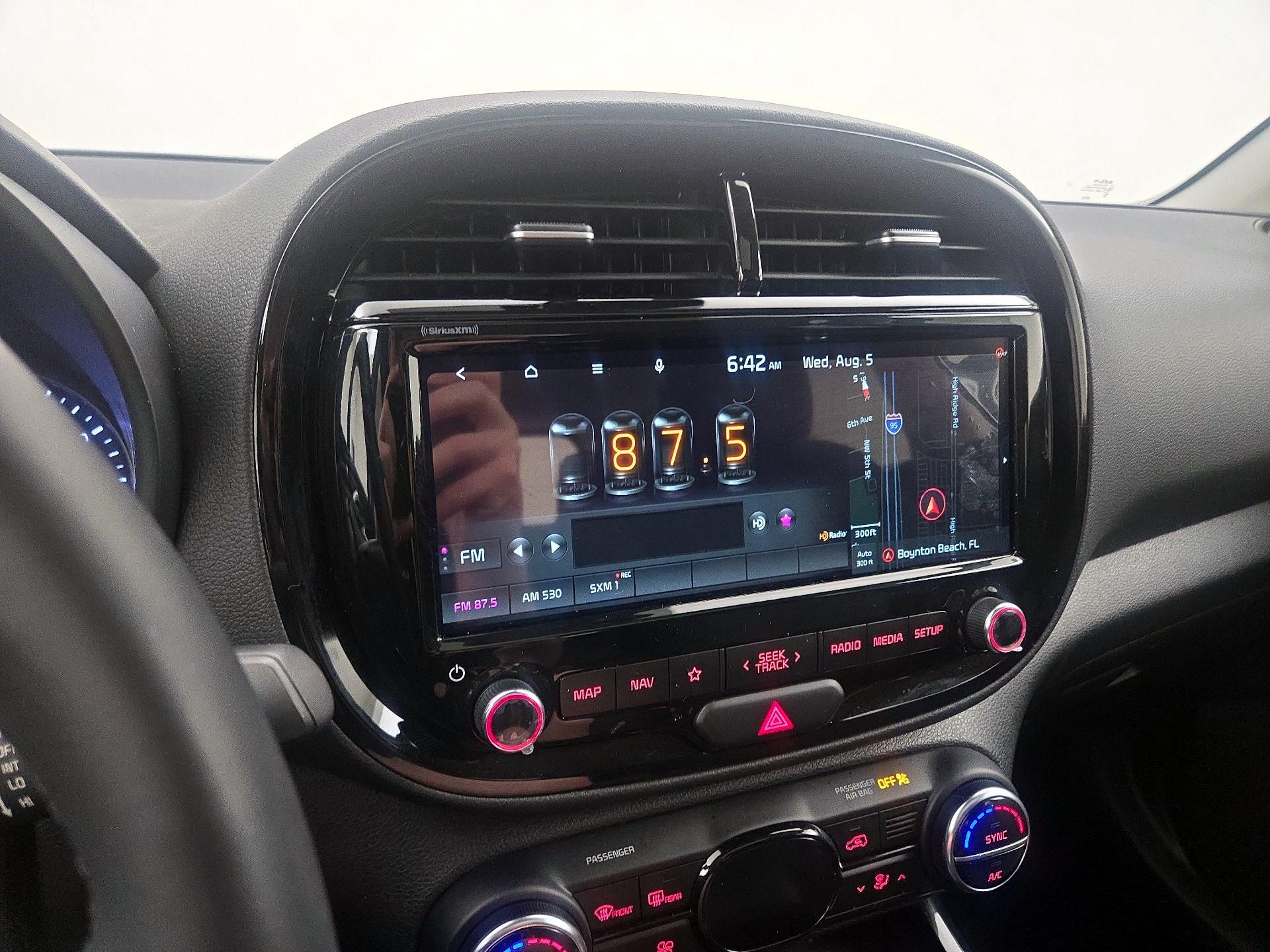 Thumbnail: 2022 Kia Soul - 16