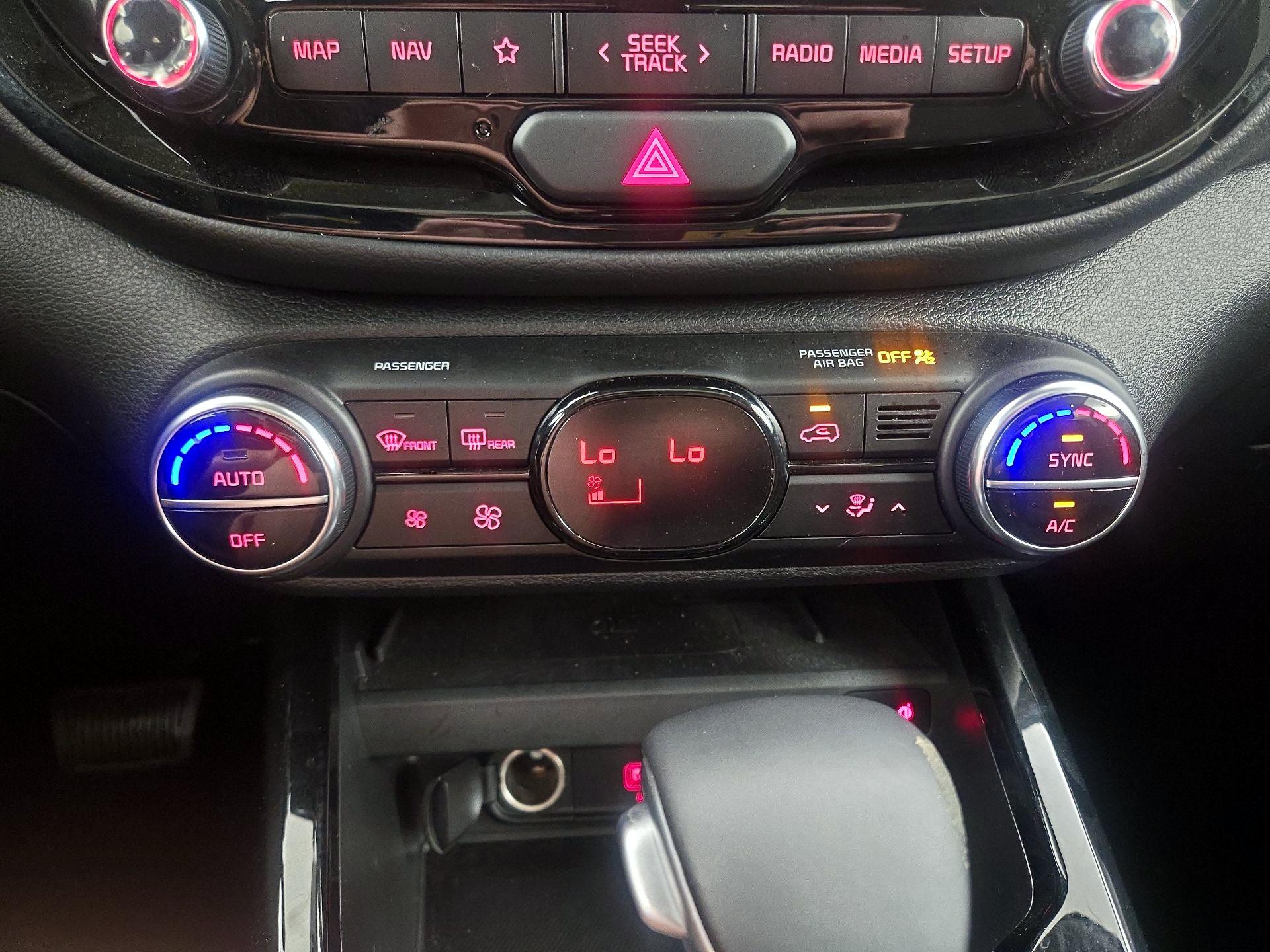 Thumbnail: 2022 Kia Soul - 17