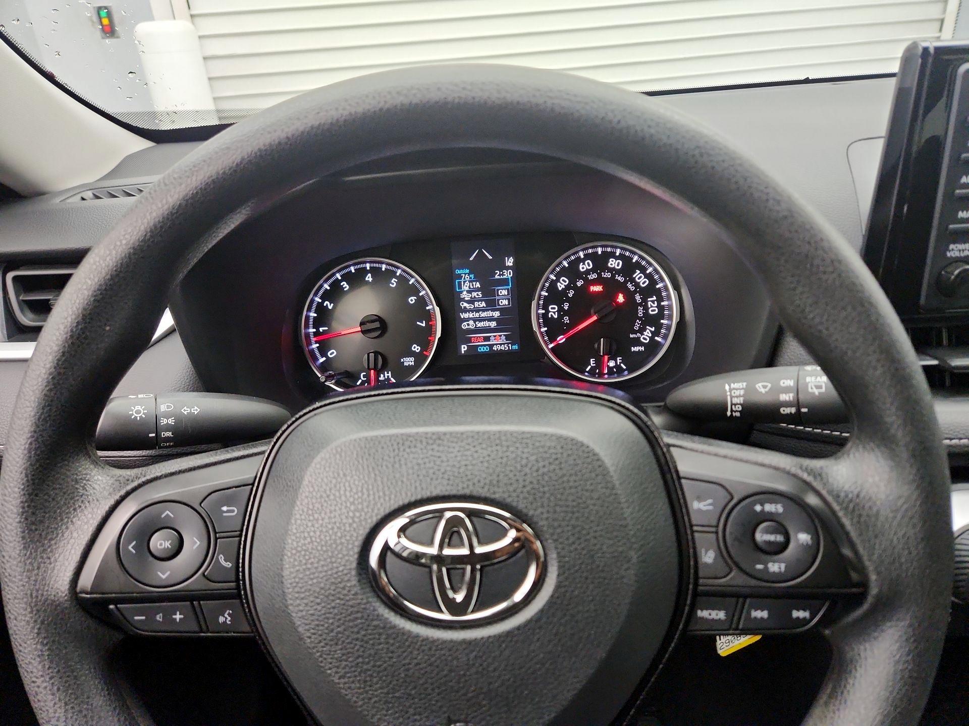 Thumbnail: 2021 Toyota RAV4 - 10