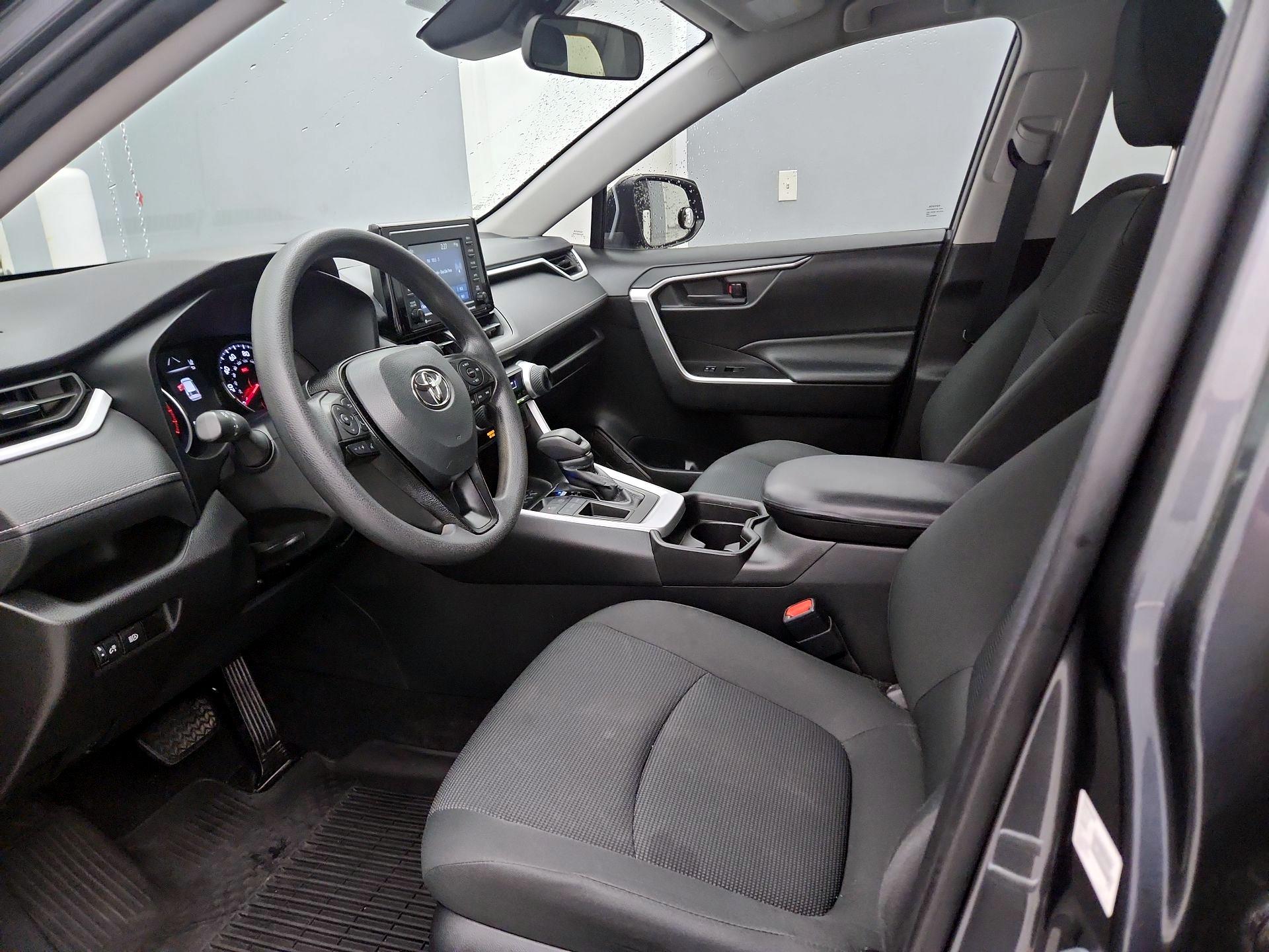 Thumbnail: 2021 Toyota RAV4 - 11