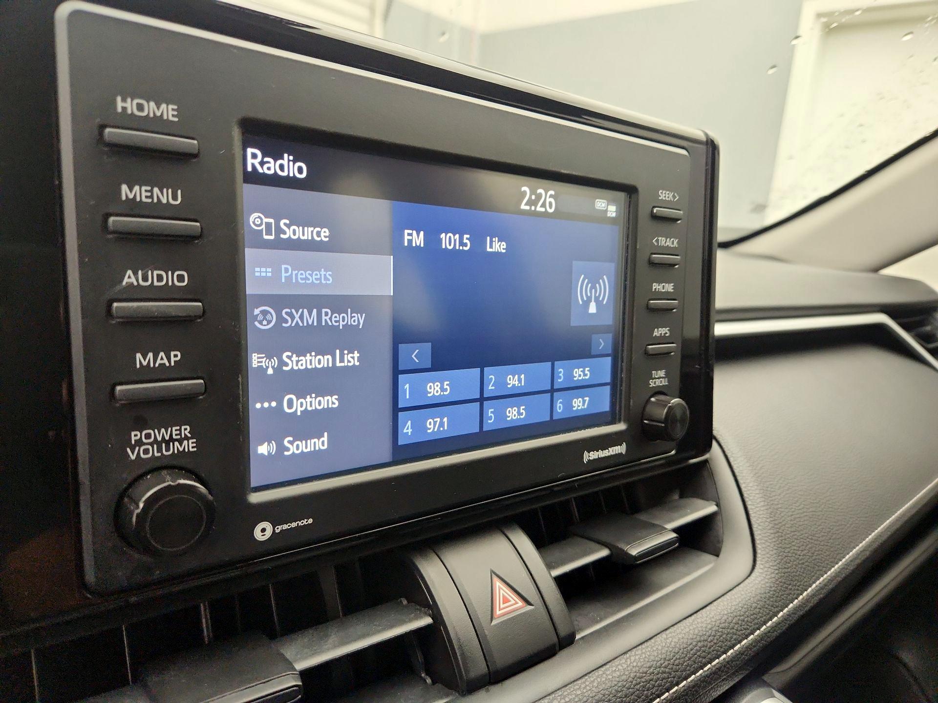 Thumbnail: 2021 Toyota RAV4 - 15