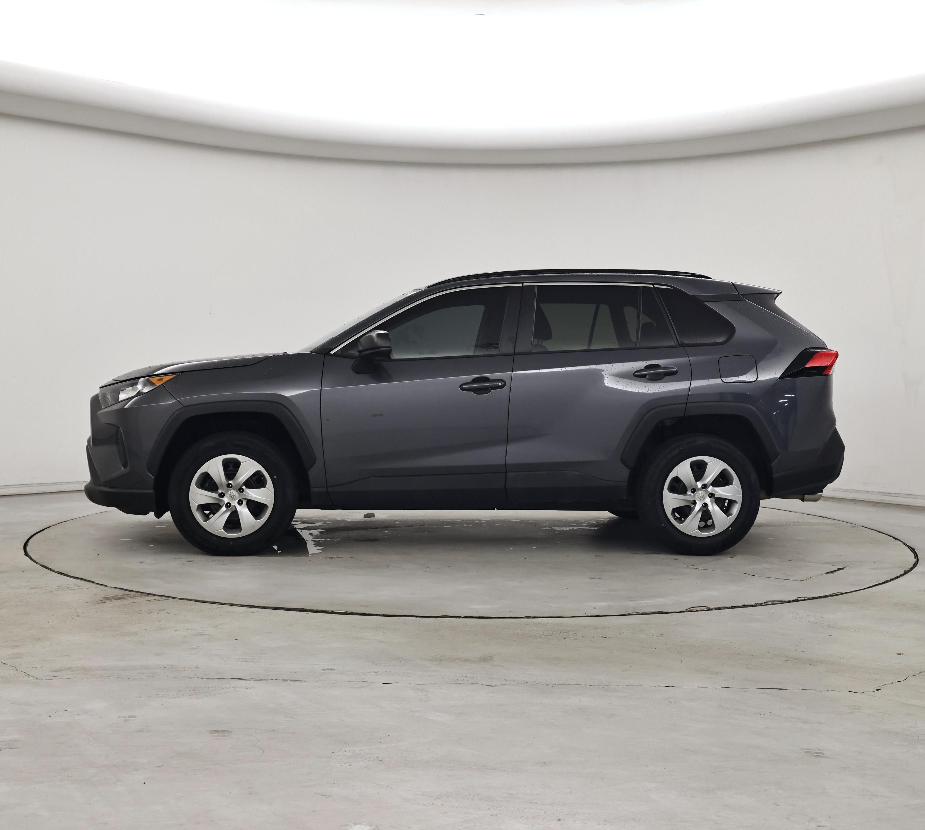 Thumbnail: 2021 Toyota RAV4 - 3