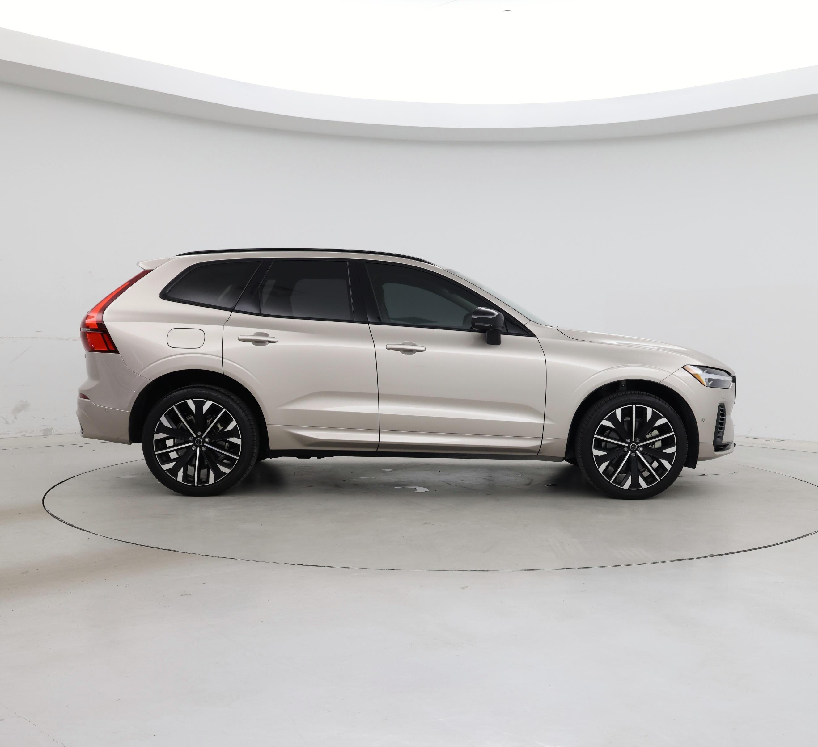 Thumbnail: 2026 Volvo XC60 - 7