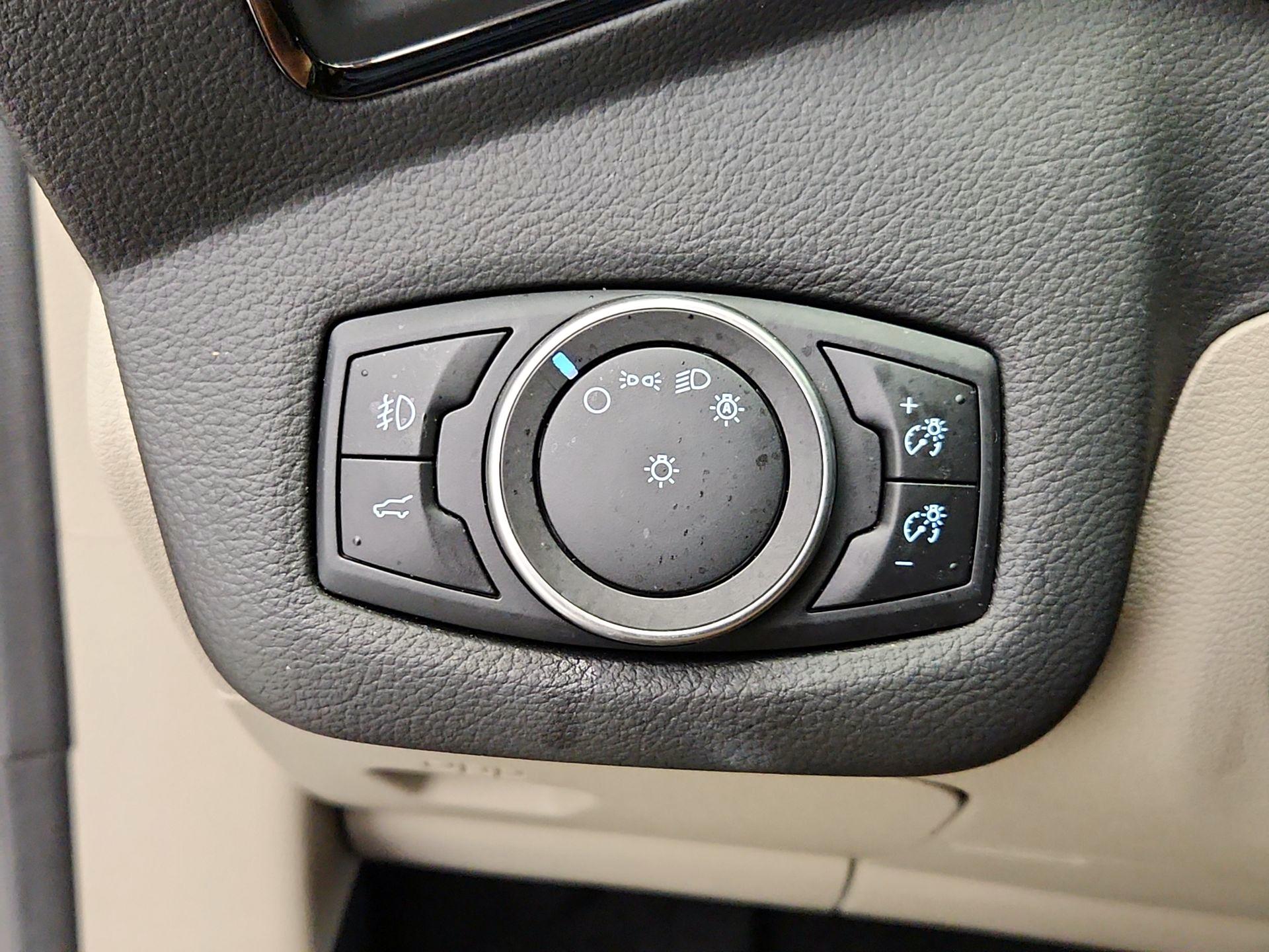Thumbnail: 2017 Ford Escape - 13