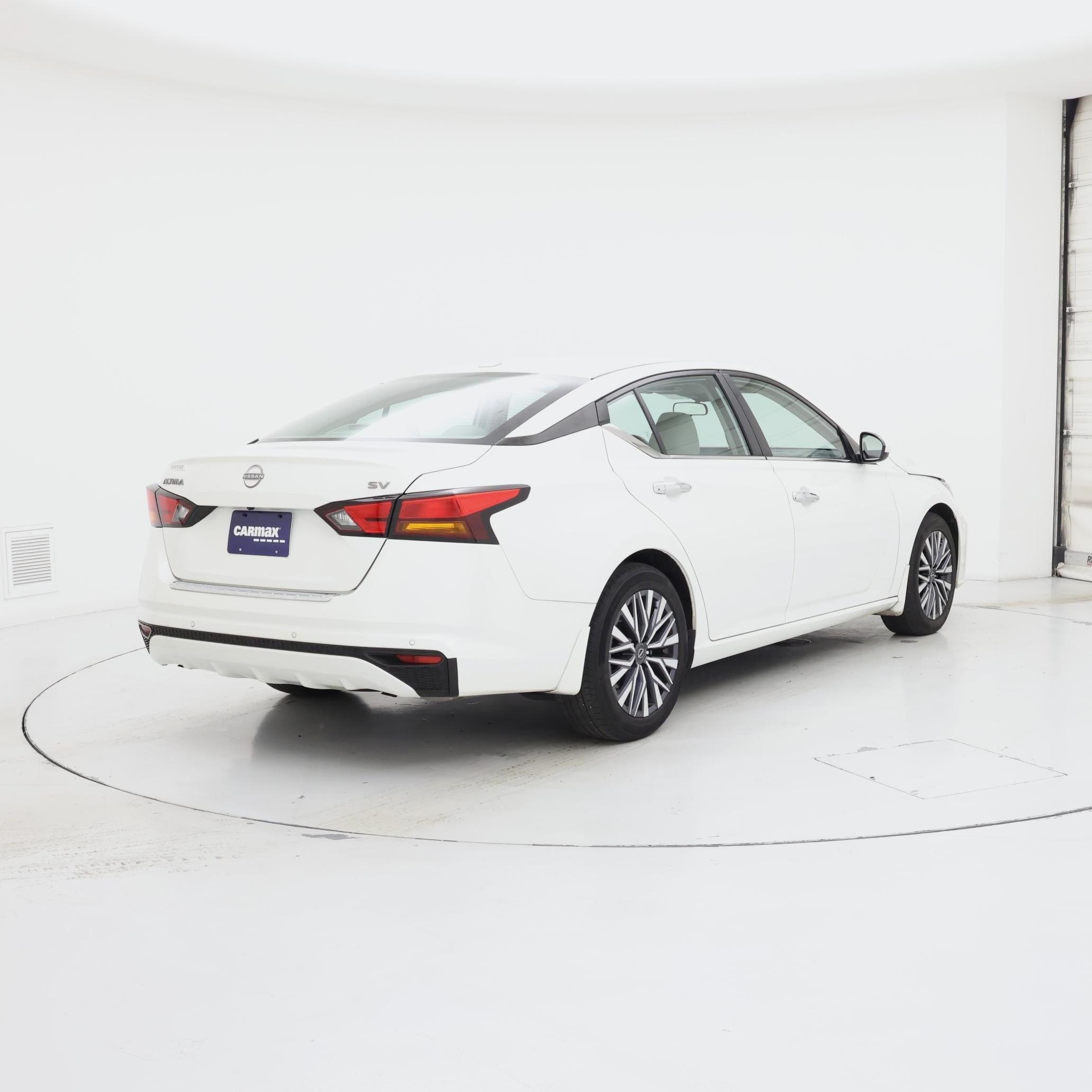 Thumbnail: 2023 Nissan Altima - 8