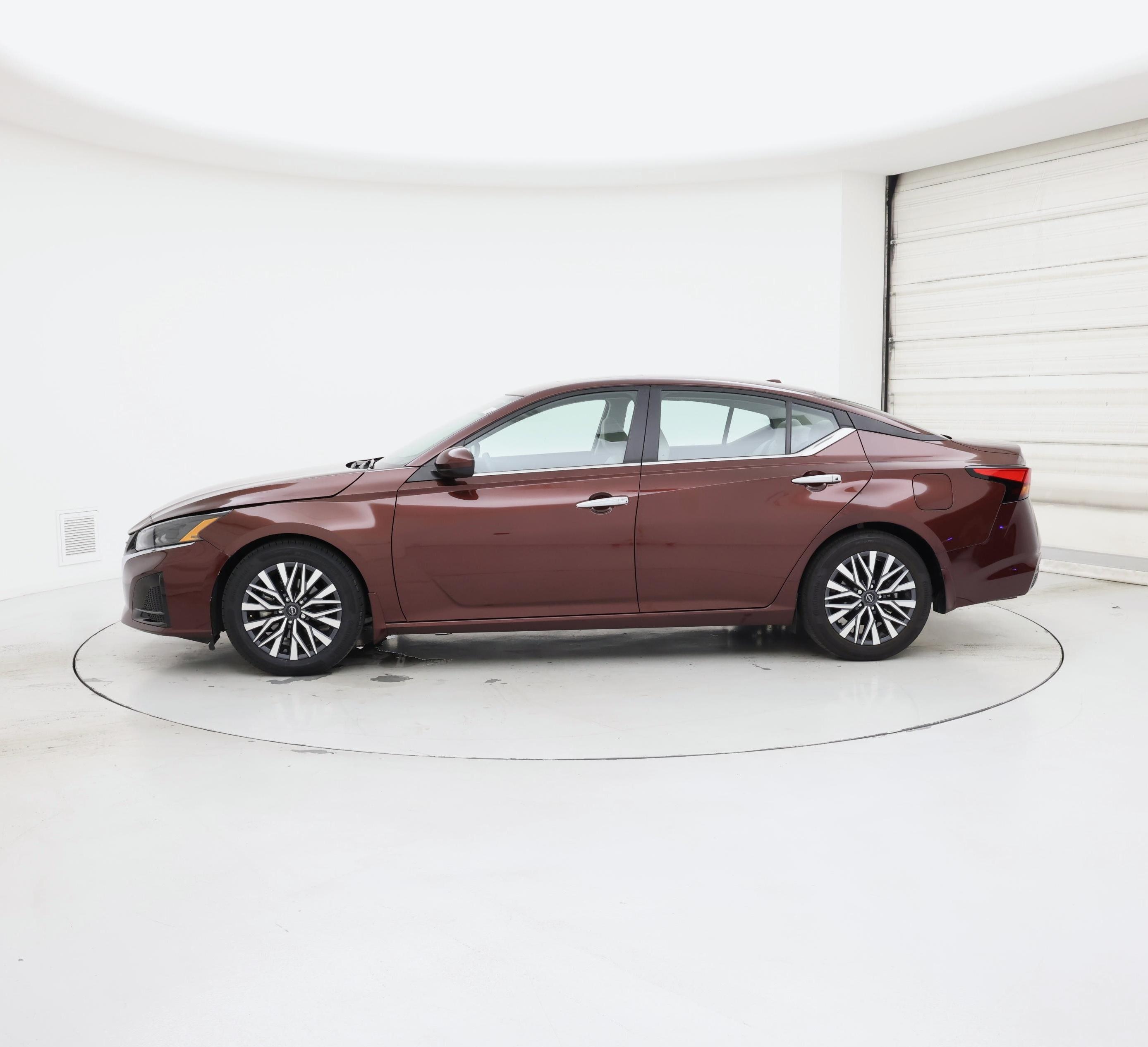 Thumbnail: 2024 Nissan Altima - 3