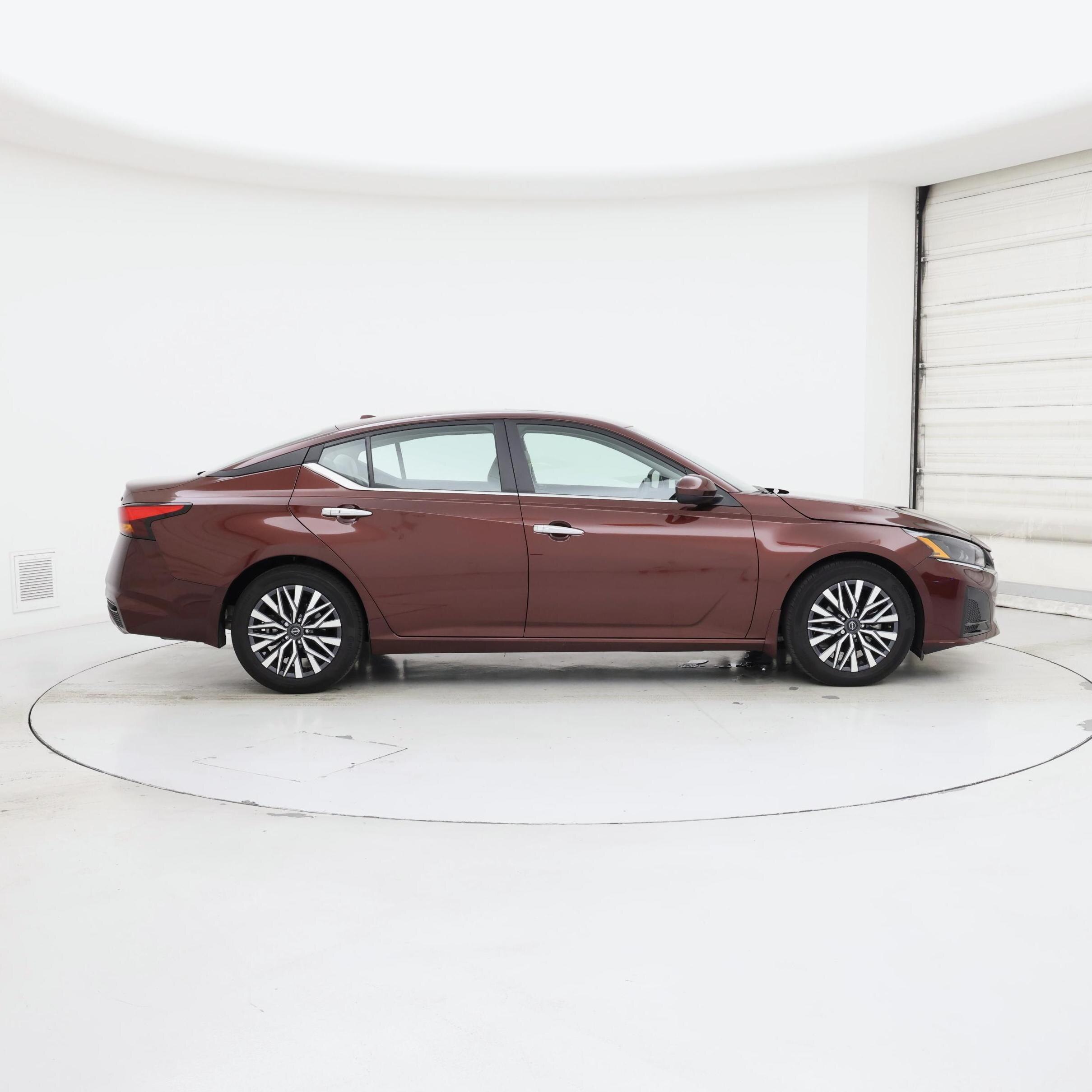 Thumbnail: 2024 Nissan Altima - 7