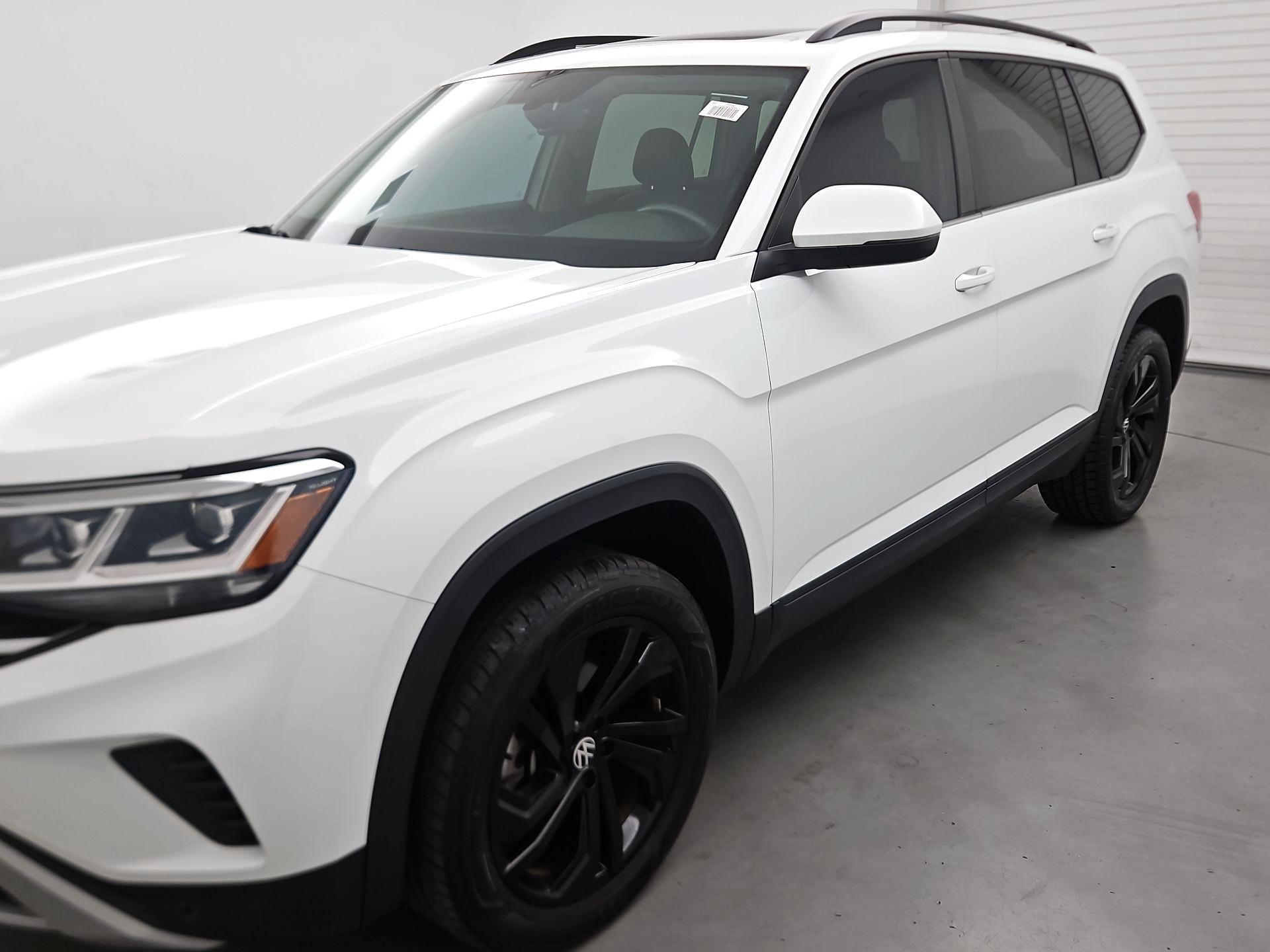 Thumbnail: 2022 Volkswagen Atlas - 3