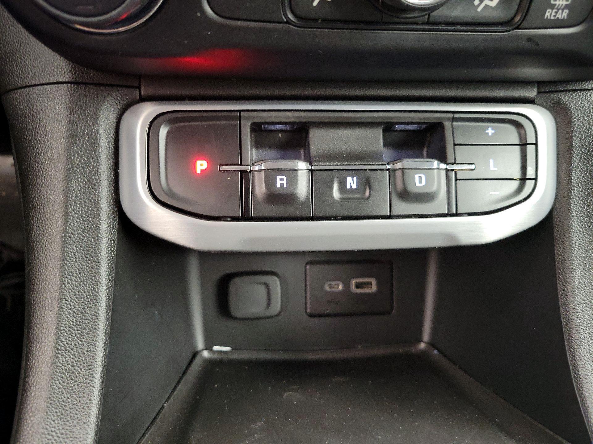 Thumbnail: 2021 GMC Acadia - 17
