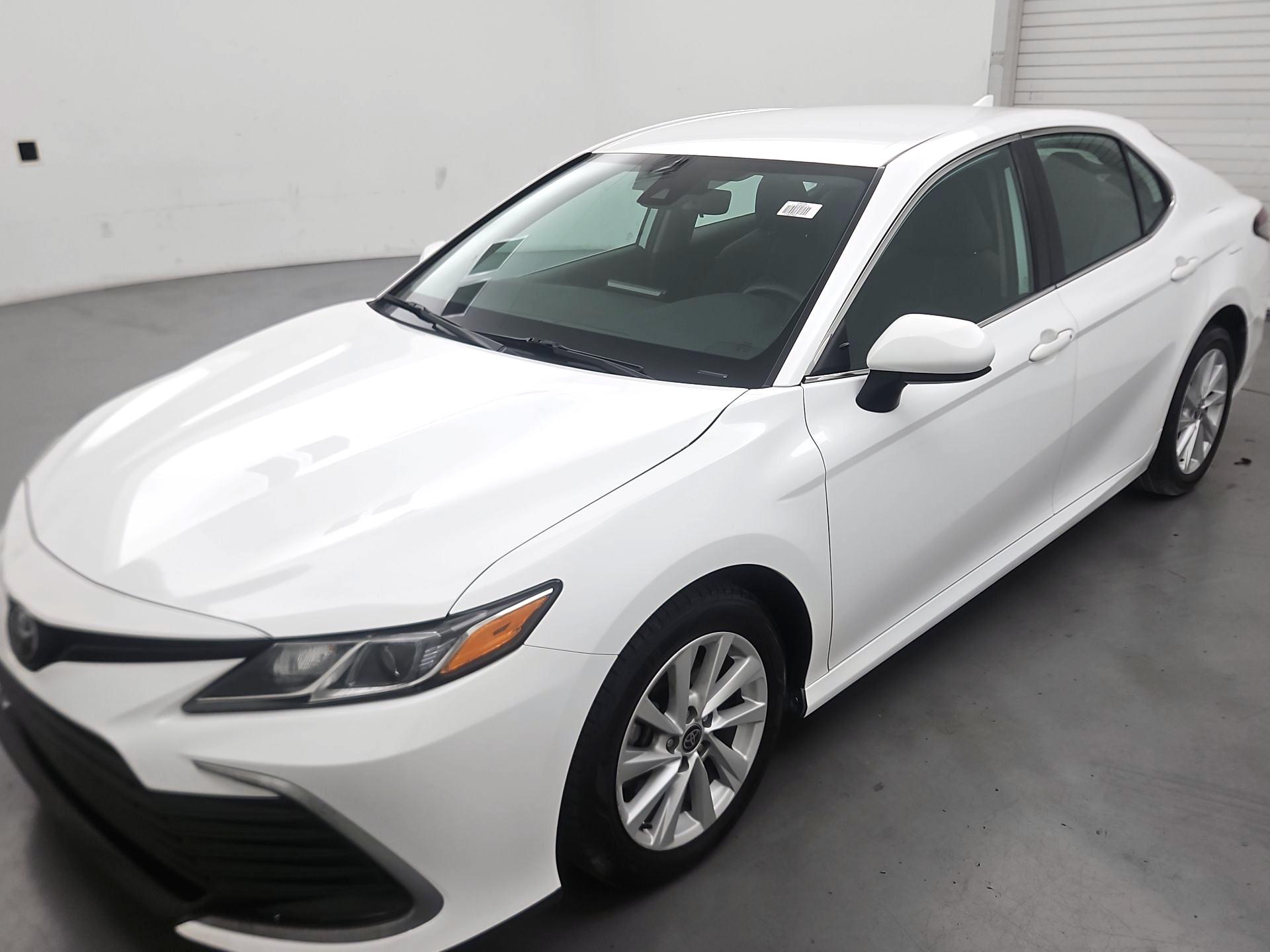 Thumbnail: 2022 Toyota Camry - 3