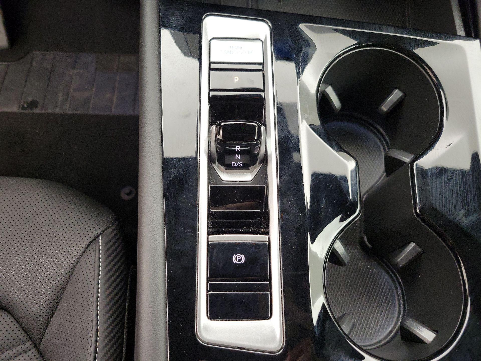 Thumbnail: 2025 Volkswagen Atlas - 17