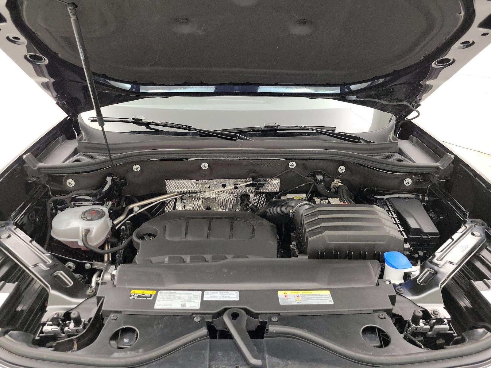 2025 Volkswagen Atlas Cross Sport SE w/Tech - Photo 22