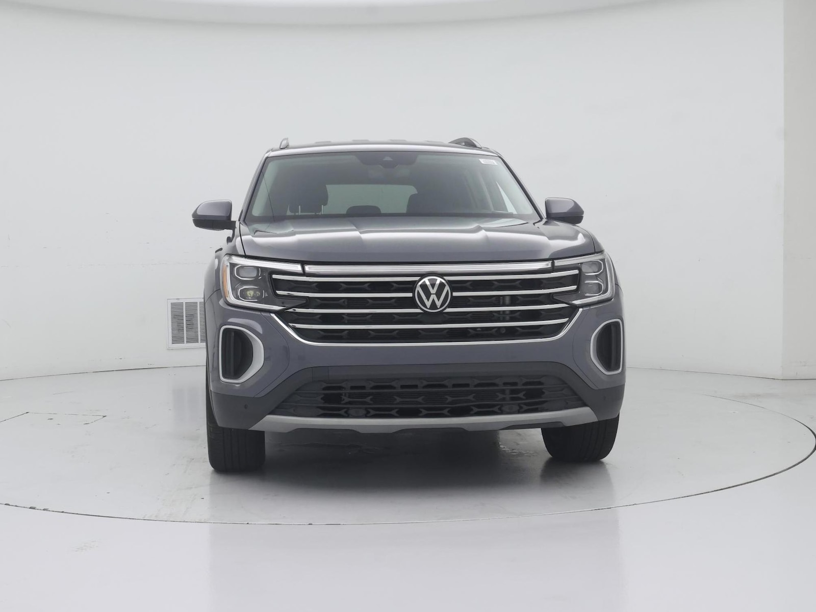 2025 Volkswagen Atlas SE w/Tech - Photo 6